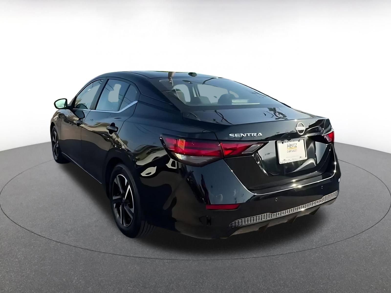 Thumbnail: 2025 Nissan Sentra - 11