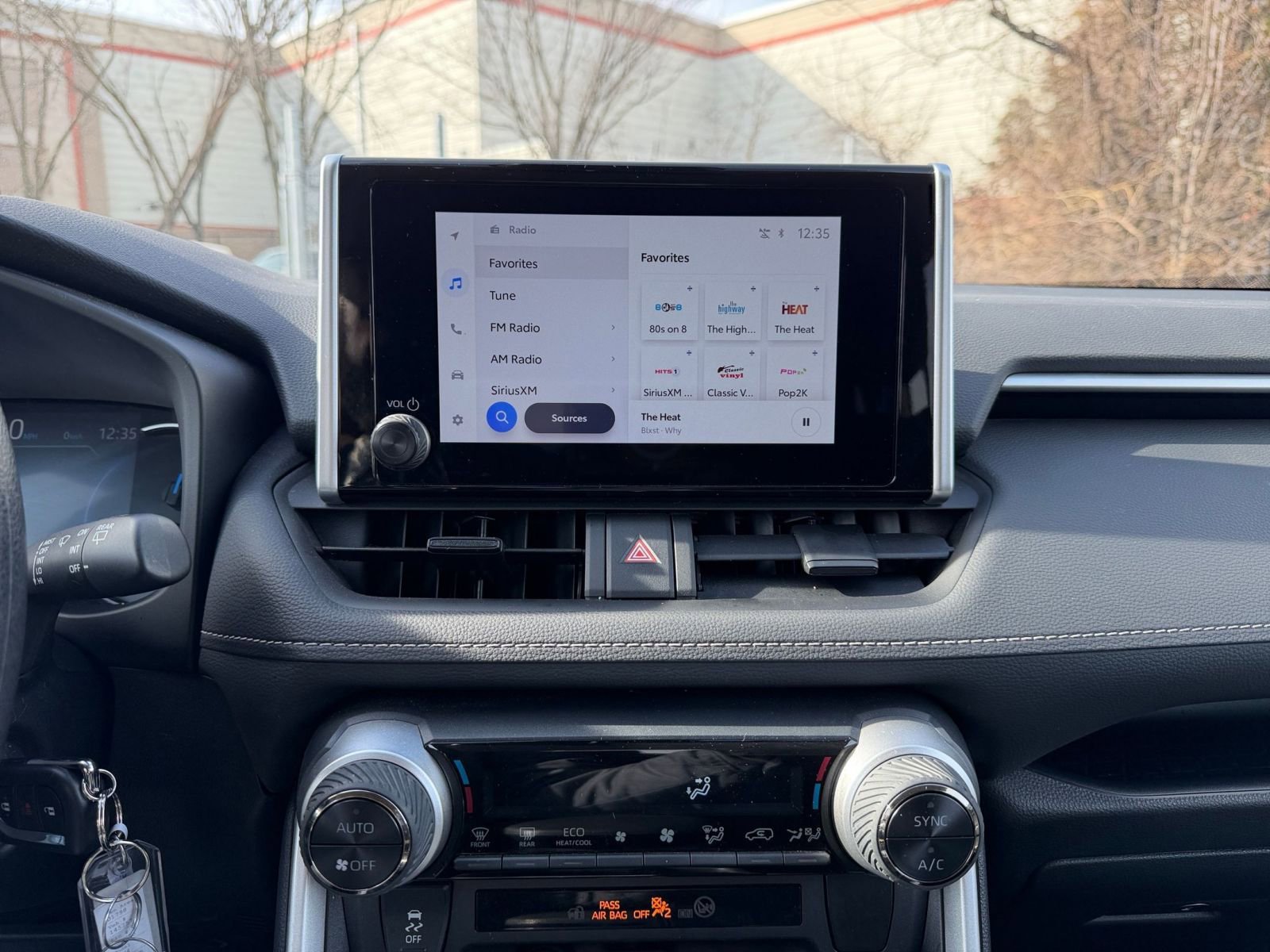 Thumbnail: 2025 Toyota RAV4 - 18