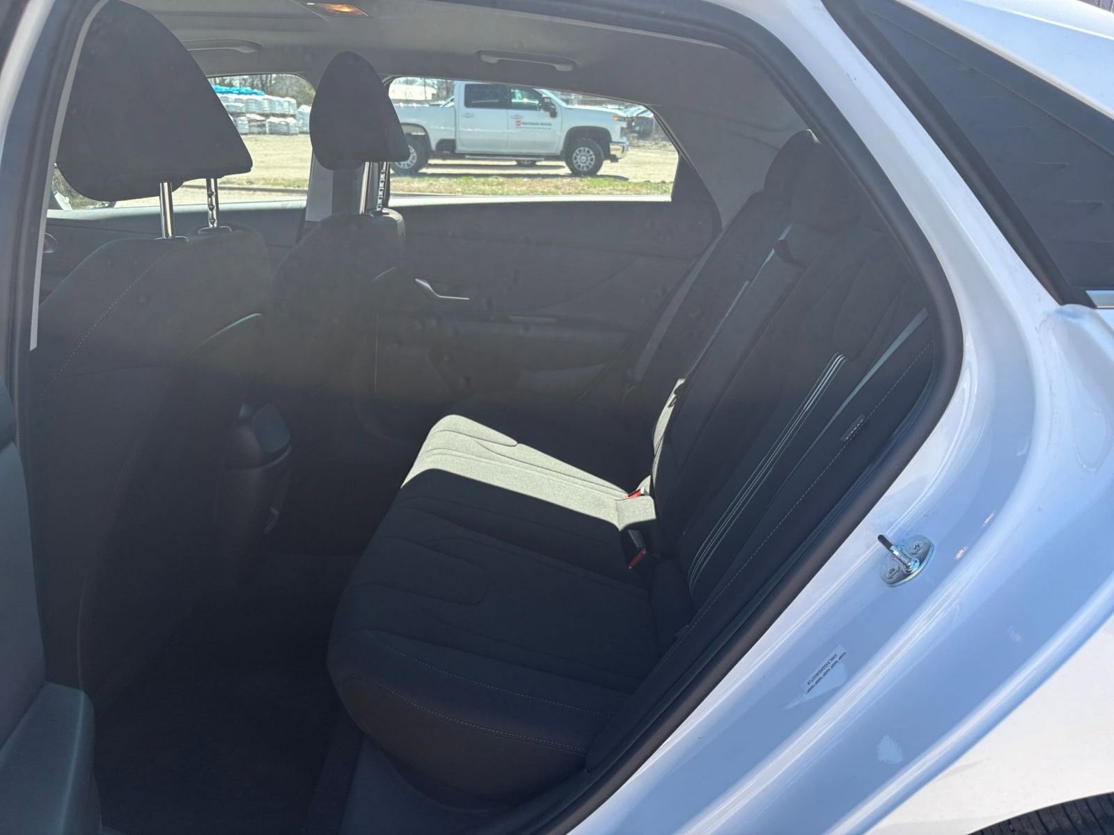 Thumbnail: 2025 Hyundai Elantra - 25