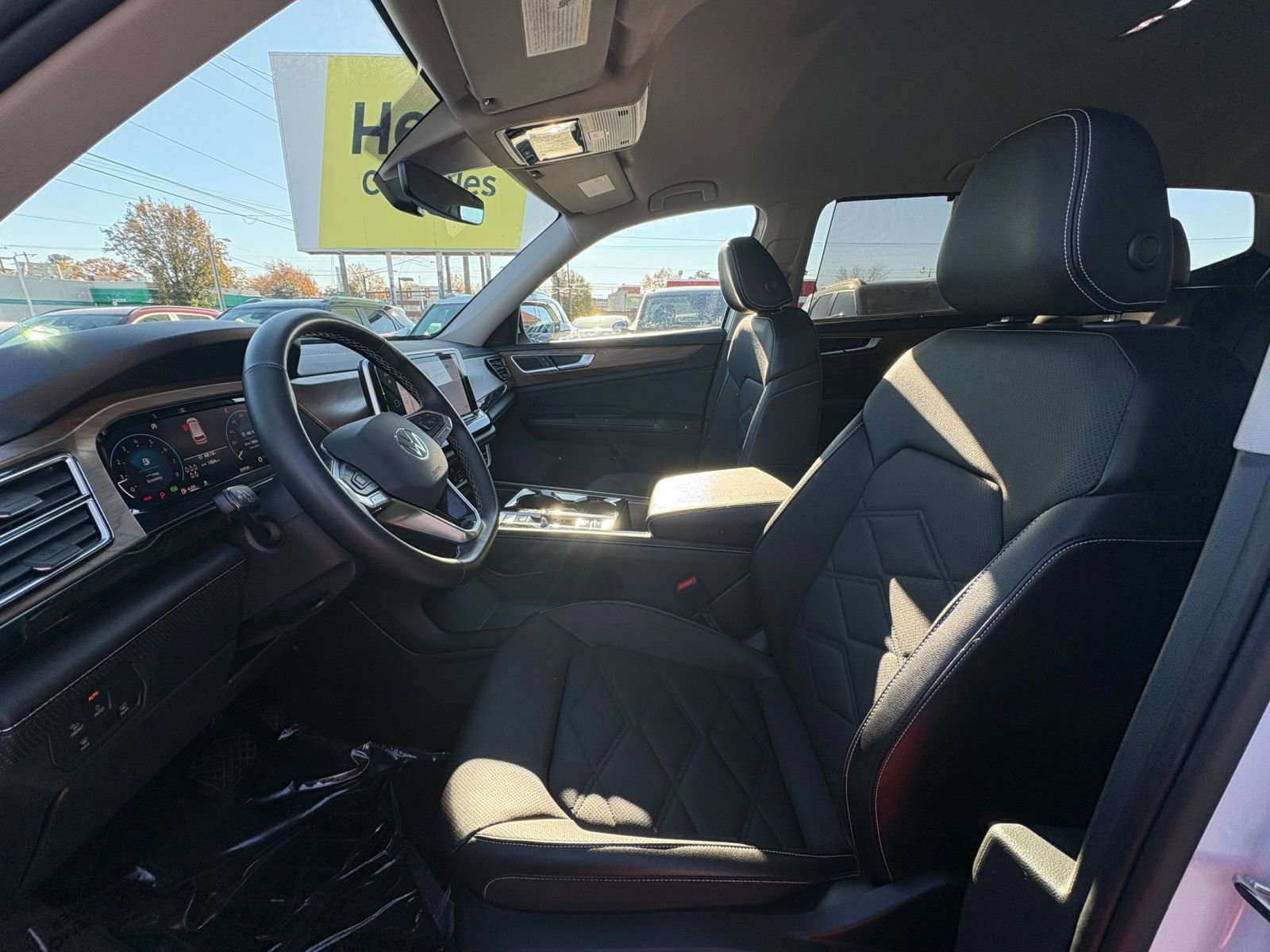 Thumbnail: 2025 Volkswagen Atlas - 27