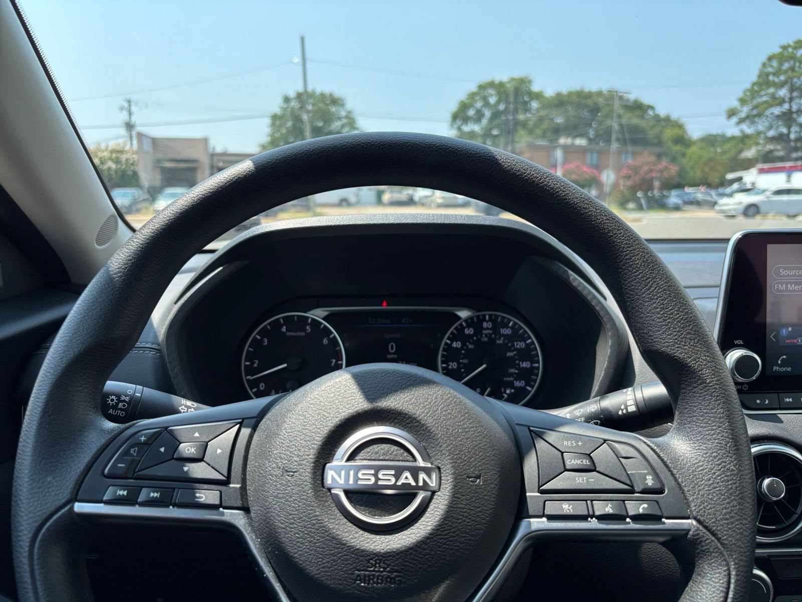 Thumbnail: 2025 Nissan Sentra - 32