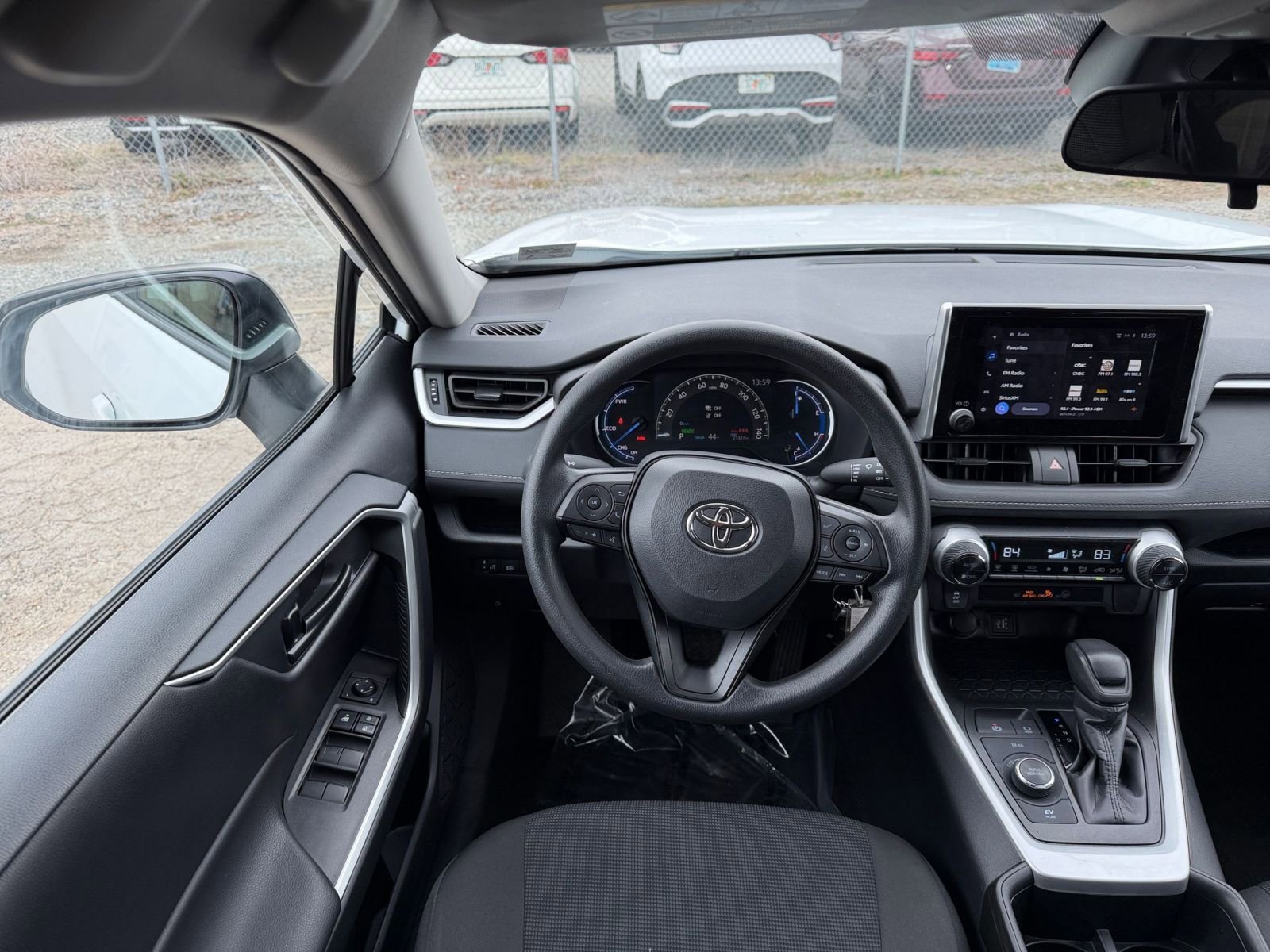 Thumbnail: 2025 Toyota RAV4 - 33