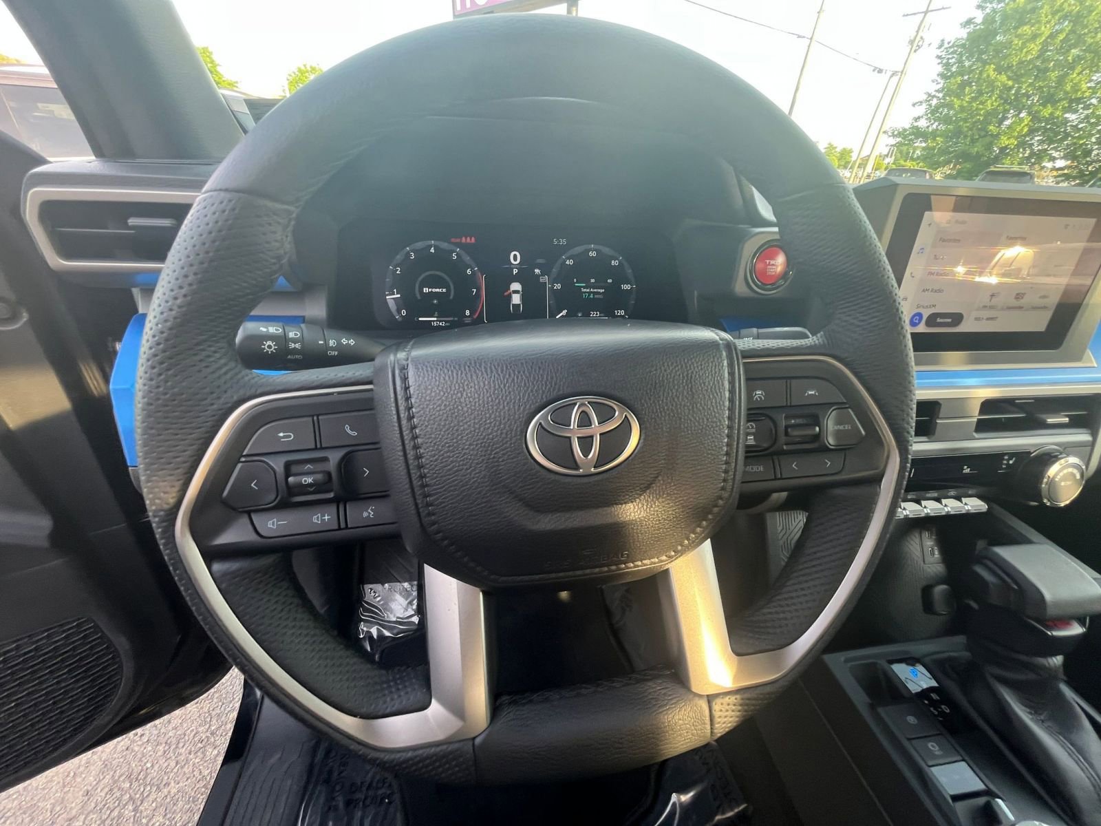 Thumbnail: 2025 Toyota Tacoma - 25