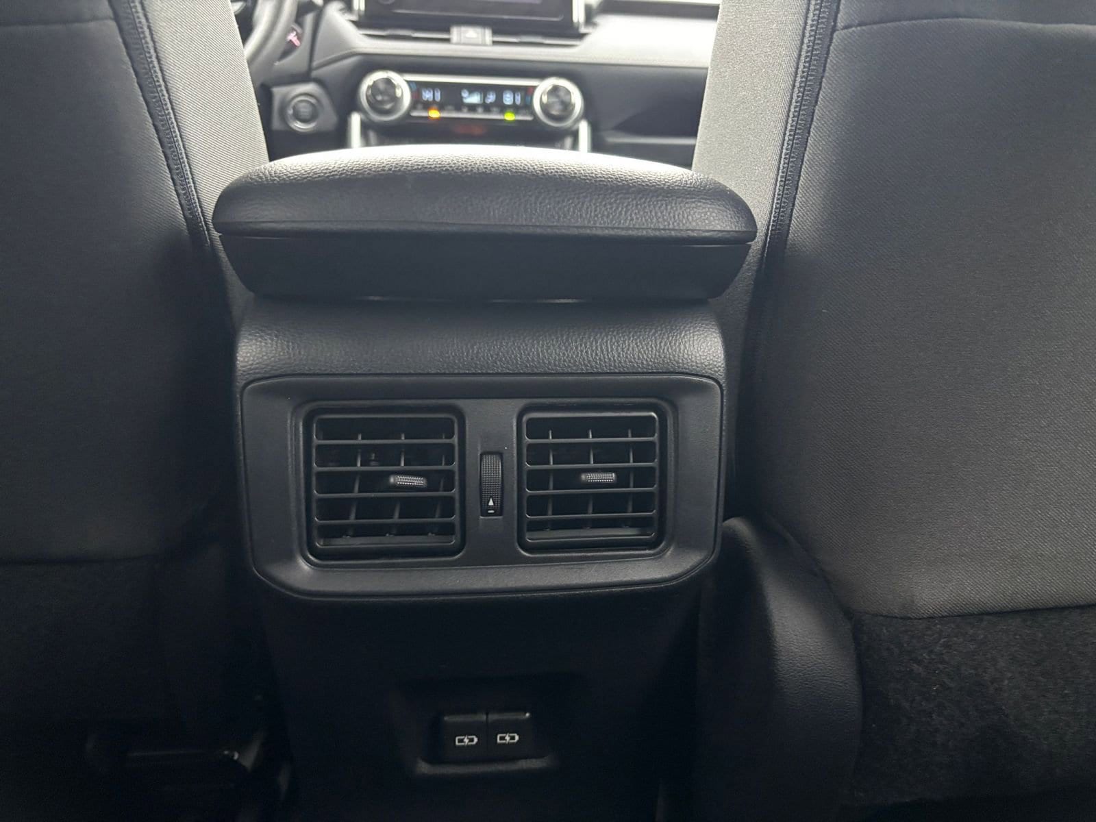 Thumbnail: 2025 Toyota RAV4 - 24