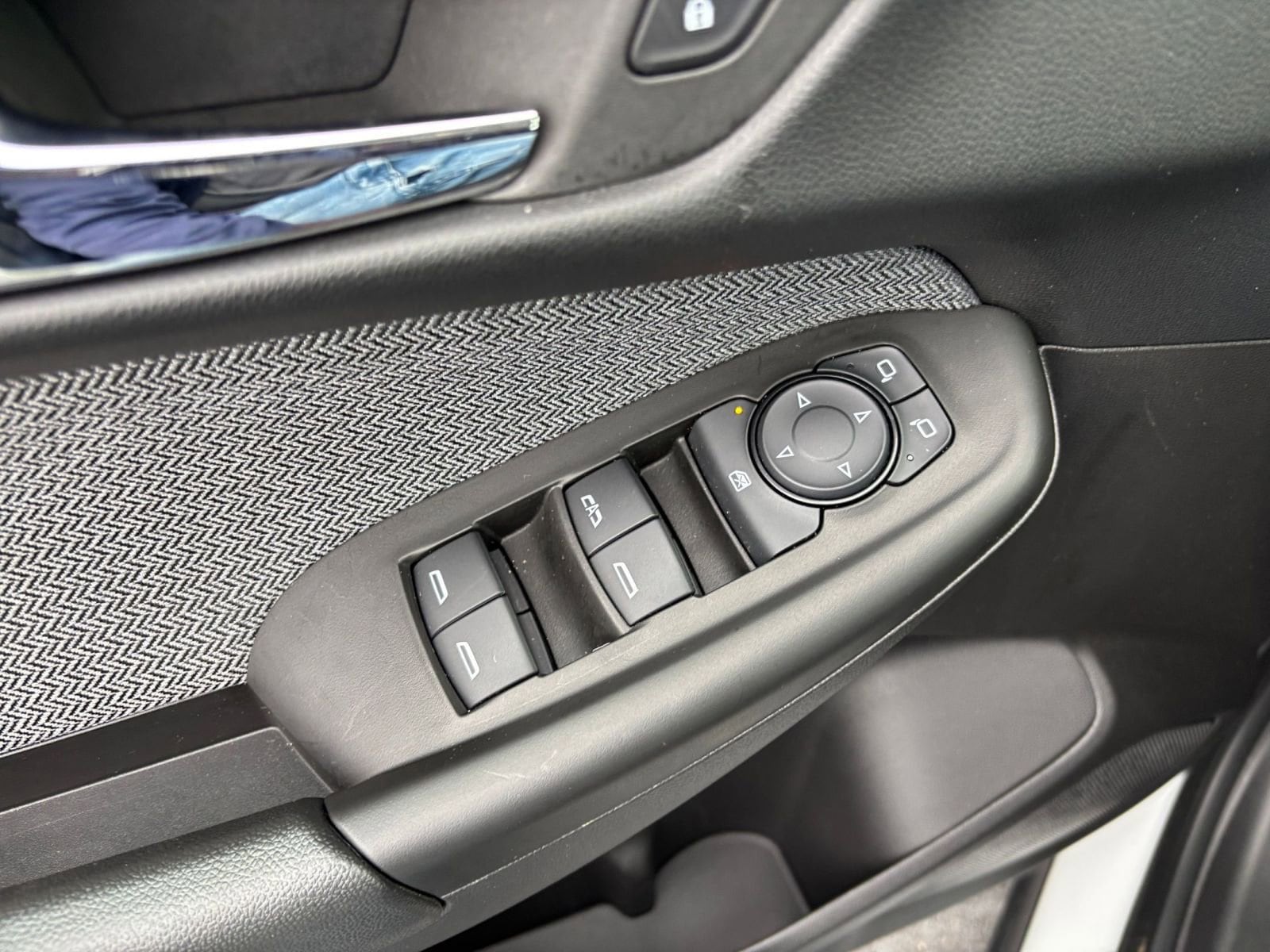 Thumbnail: 2025 Chevrolet TrailBlazer - 21