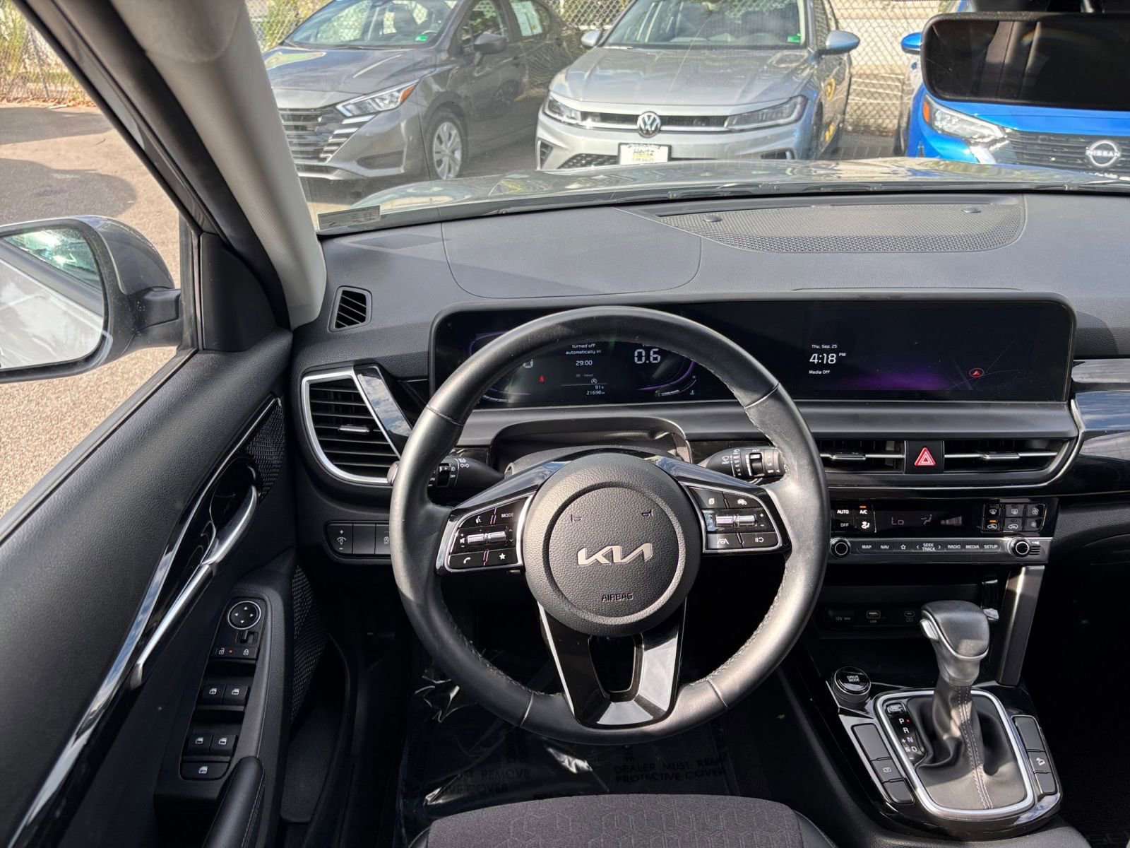 Thumbnail: 2025 Kia Seltos - 33