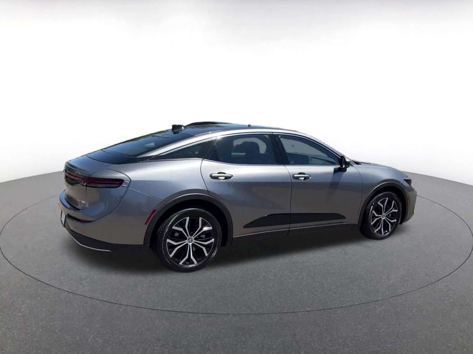 Thumbnail: 2025 Toyota Crown - 15