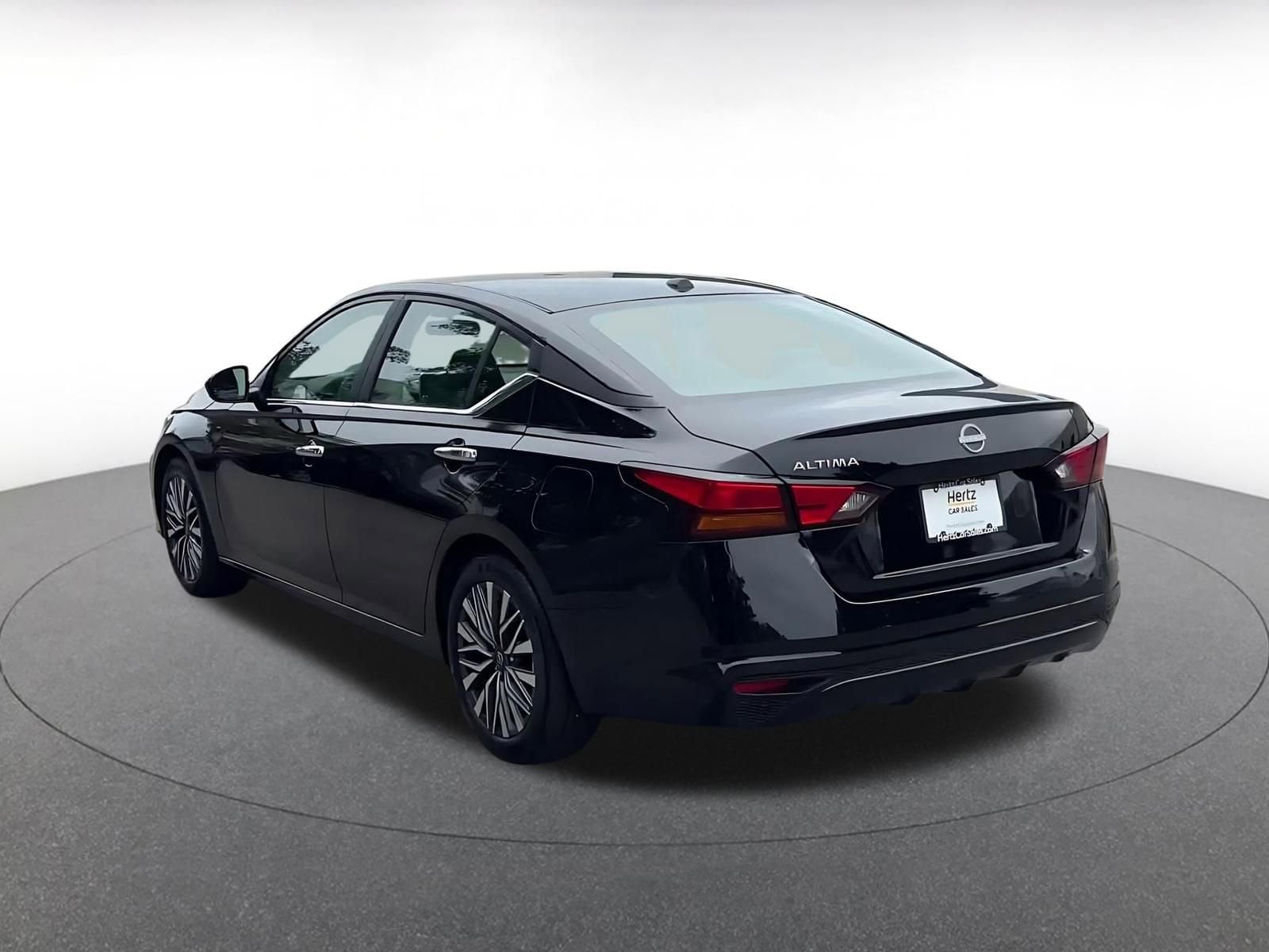 Thumbnail: 2025 Nissan Altima - 11