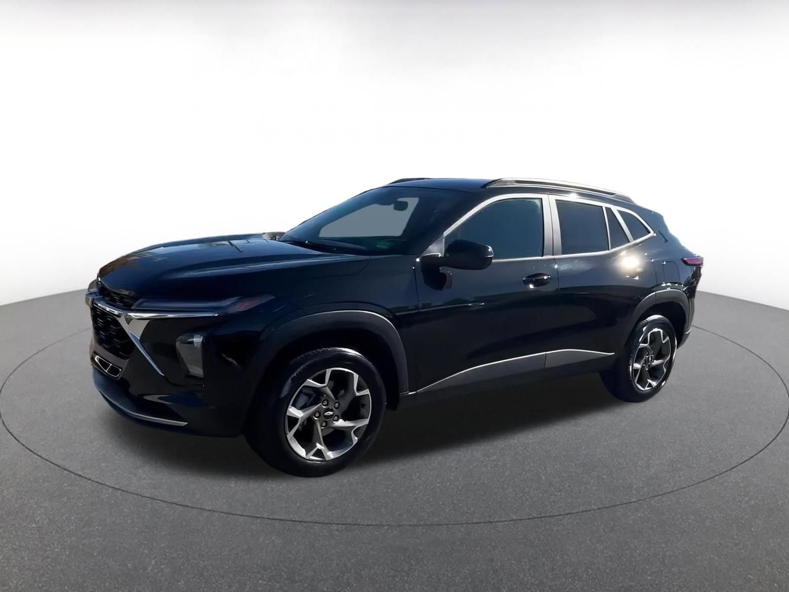 Thumbnail: 2025 Chevrolet Trax - 8