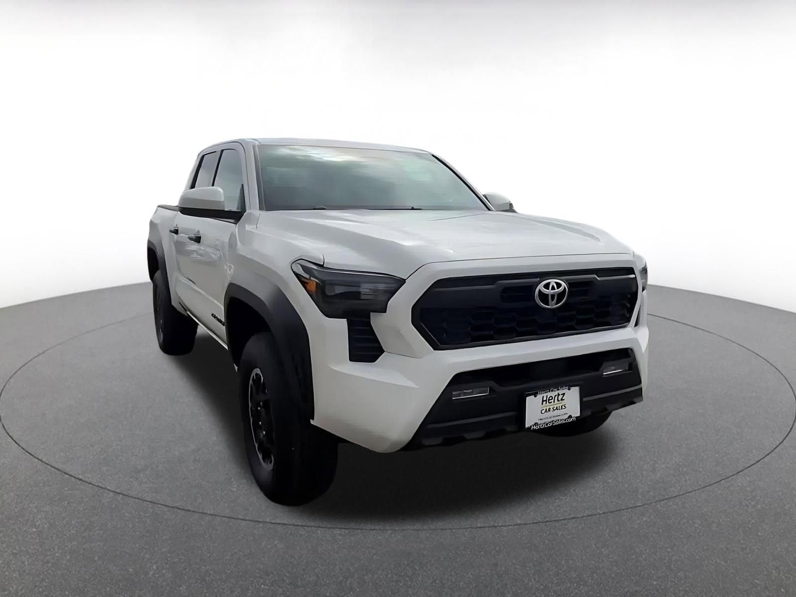 Thumbnail: 2025 Toyota Tacoma - 3