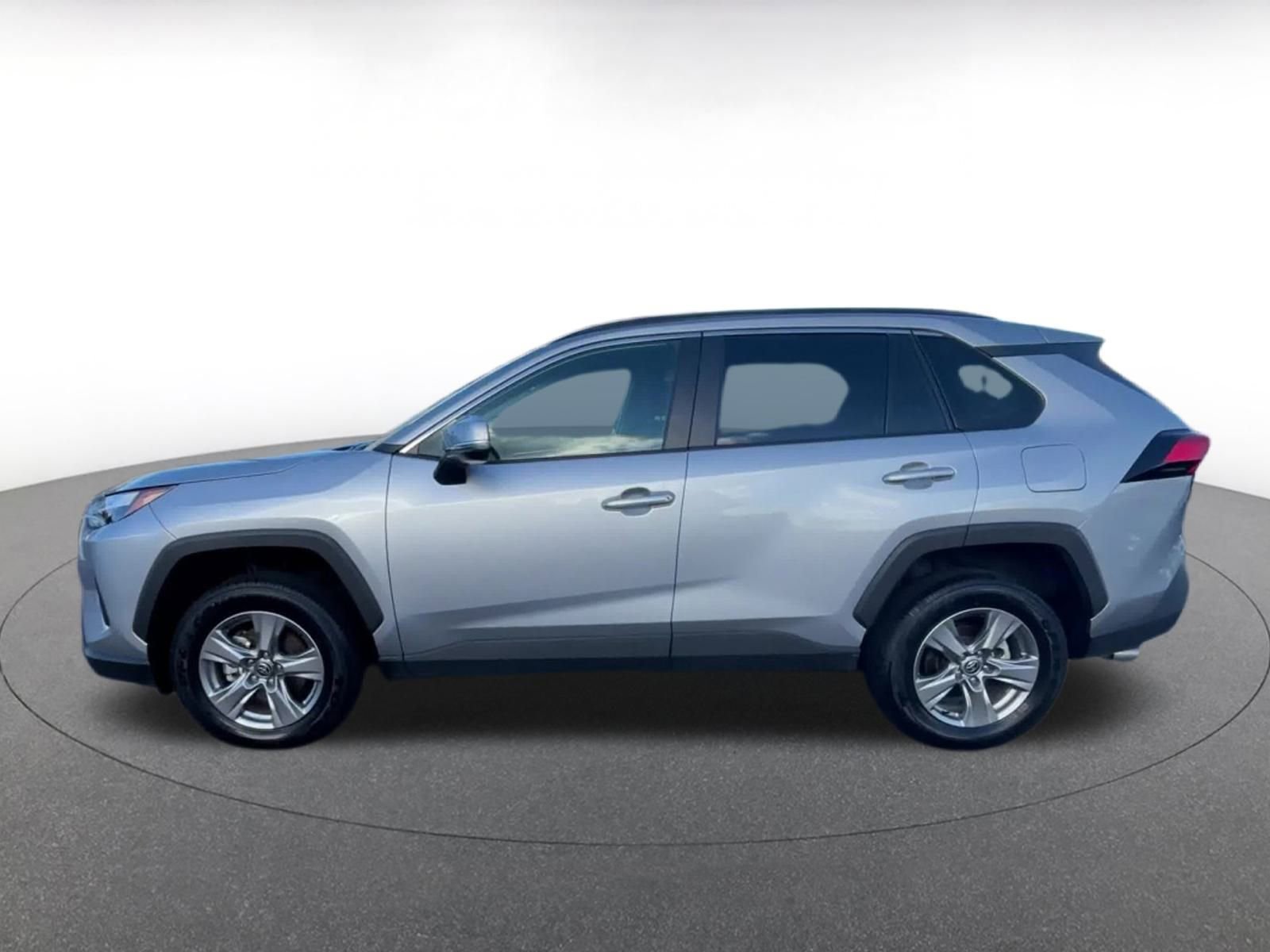 Thumbnail: 2025 Toyota RAV4 - 9