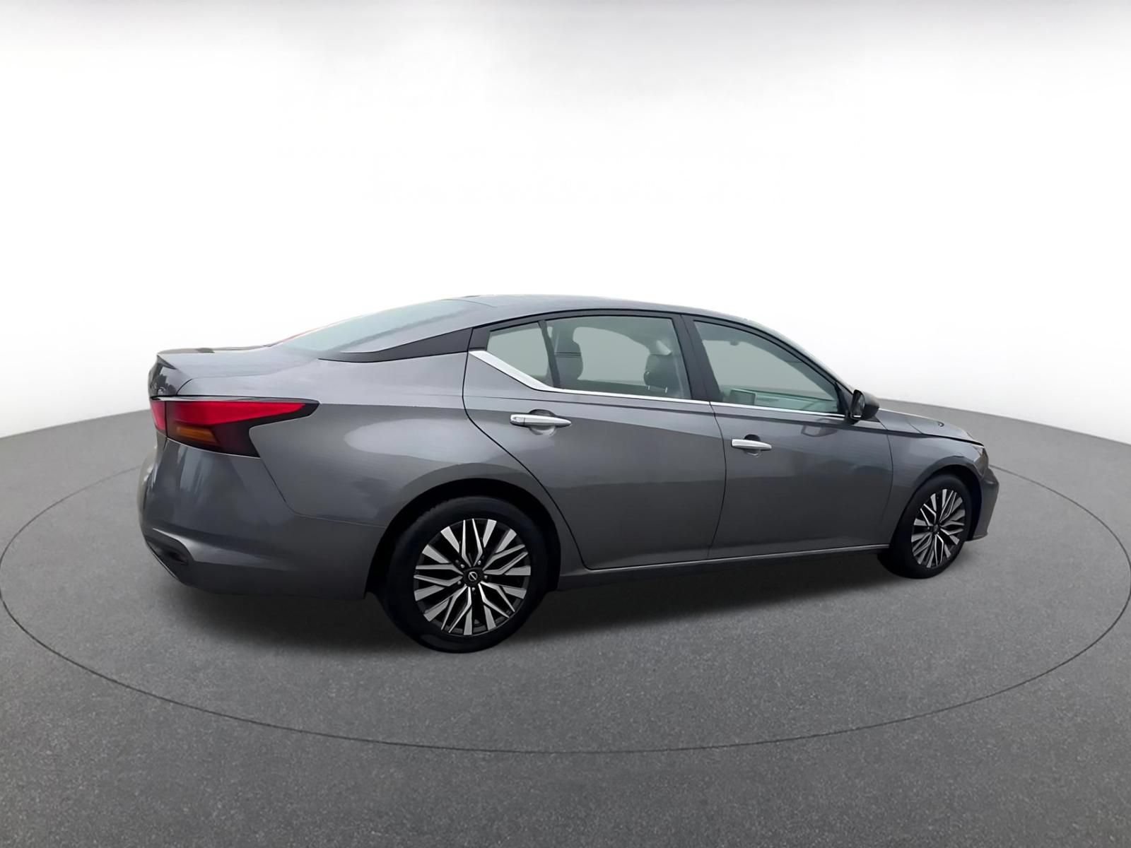 Thumbnail: 2025 Nissan Altima - 14