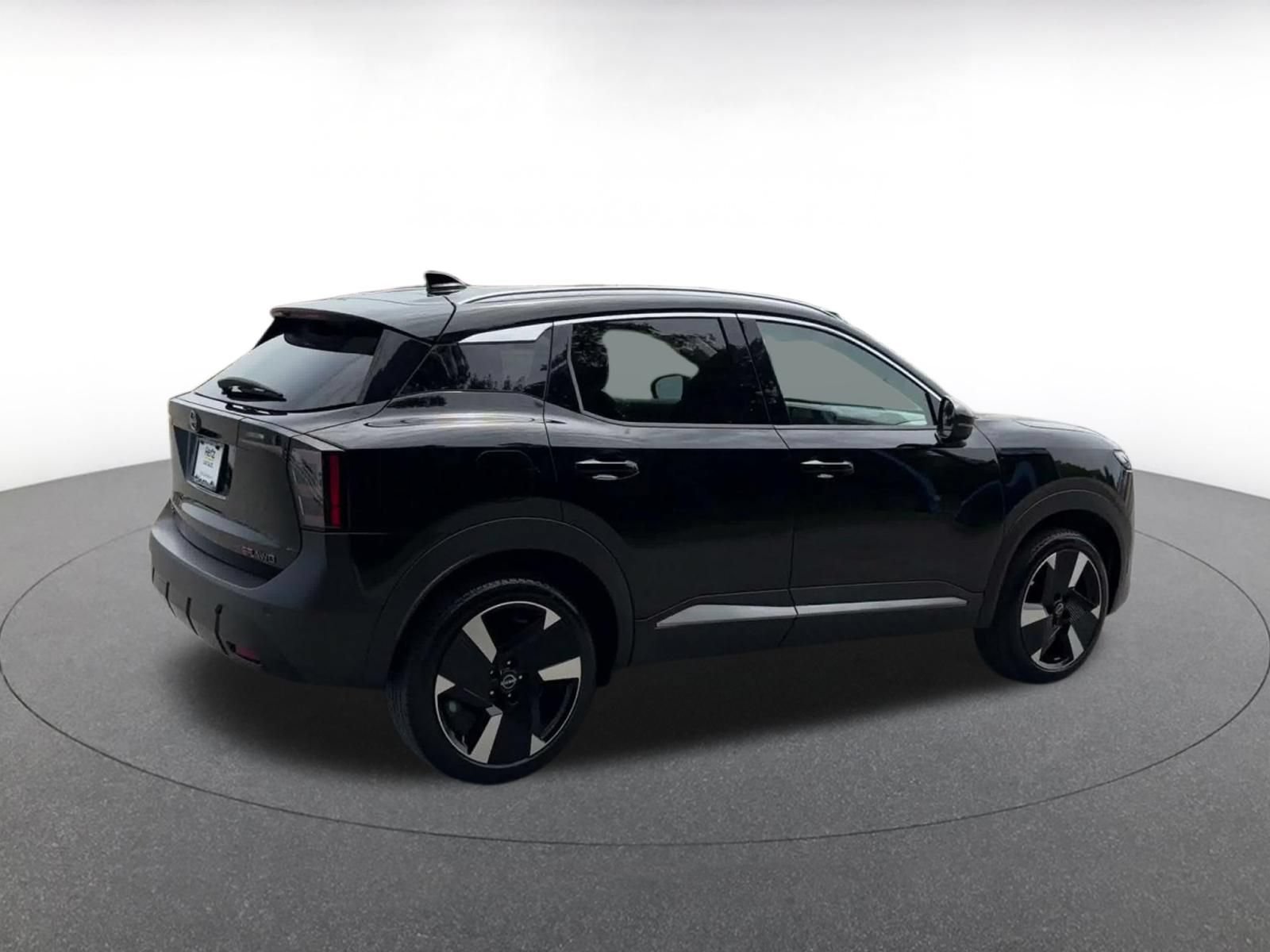 Thumbnail: 2026 Nissan Kicks - 14
