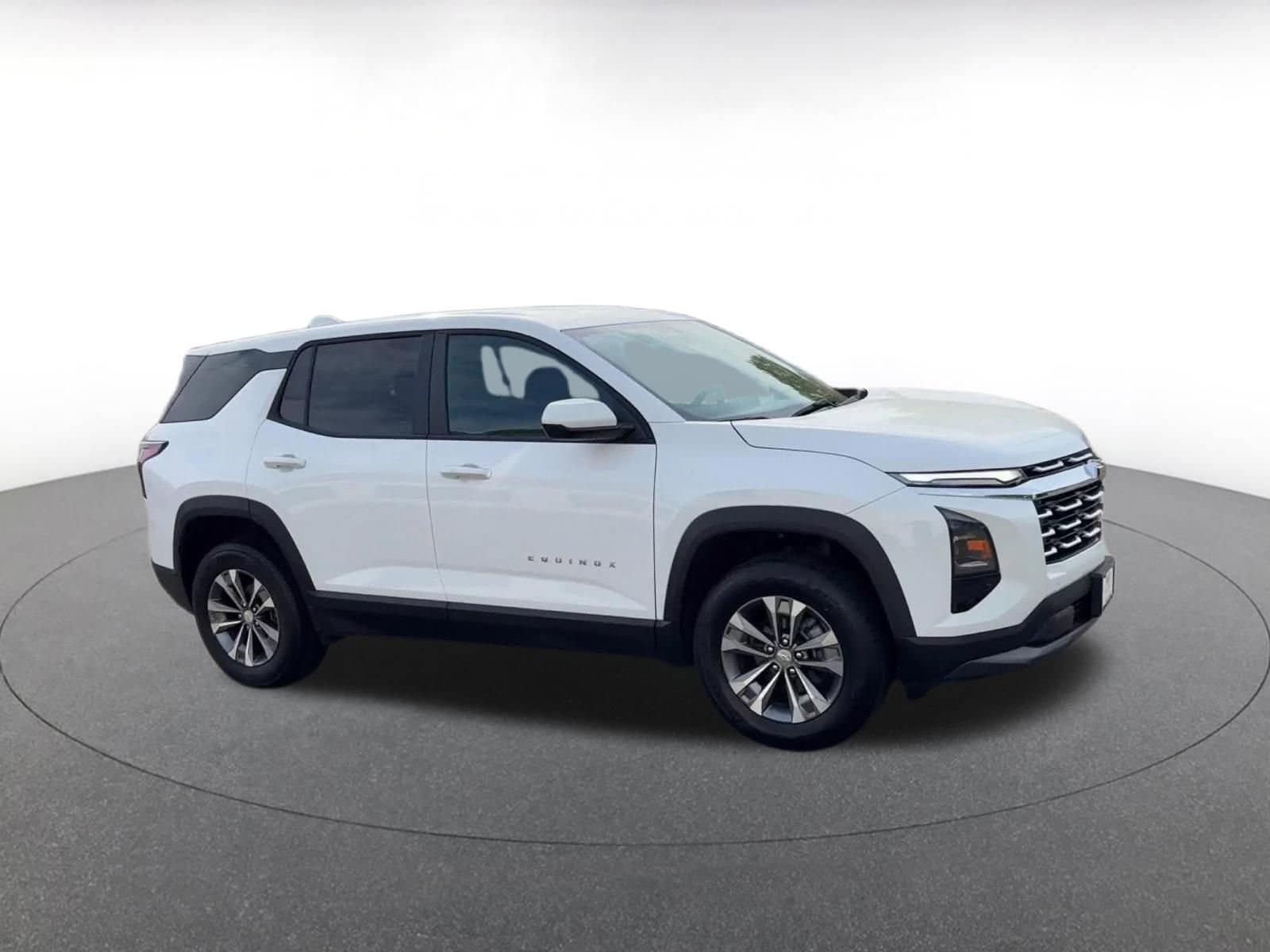 Thumbnail: 2025 Chevrolet Equinox - 2