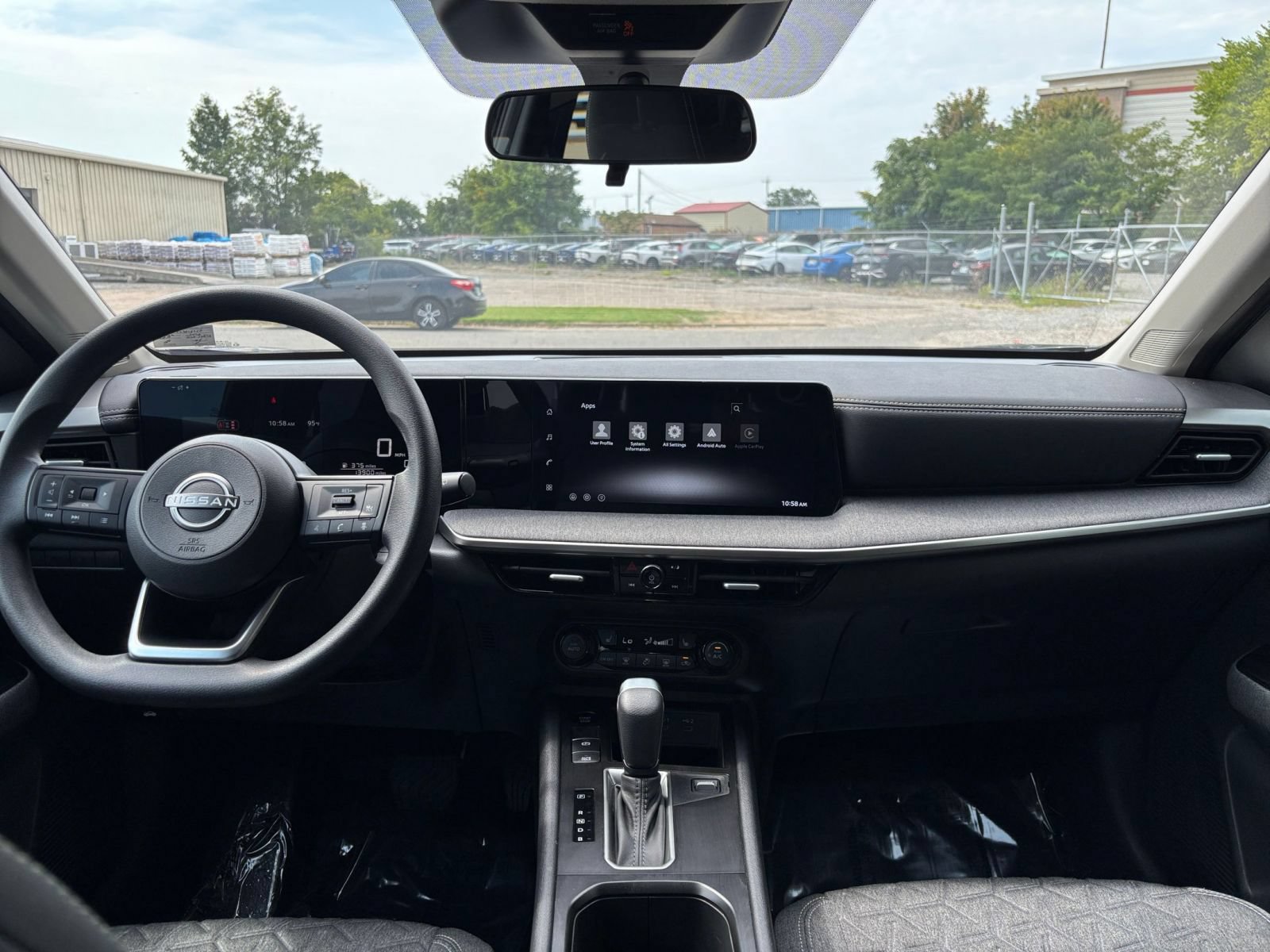 Thumbnail: 2026 Nissan Kicks - 26
