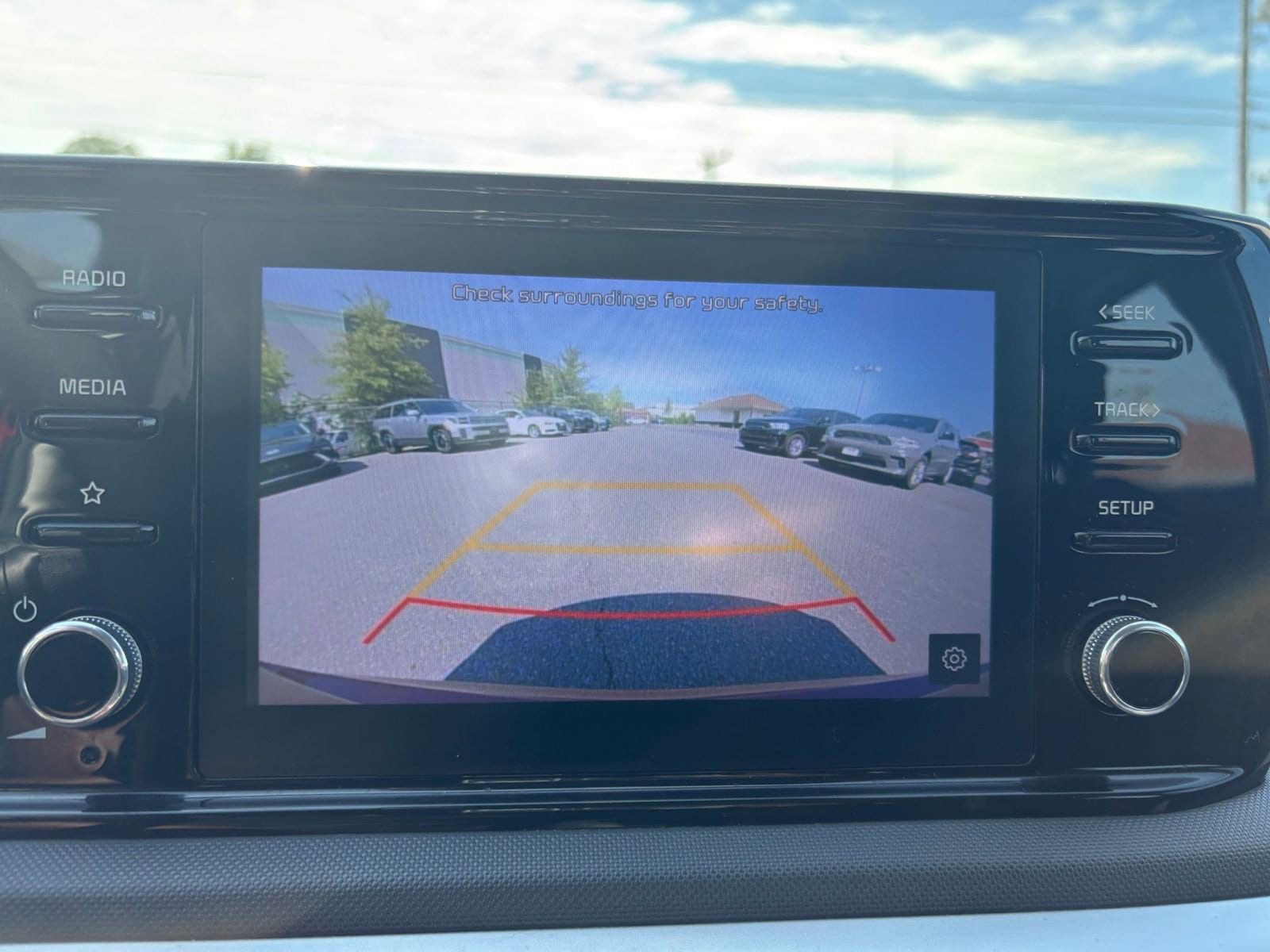 Thumbnail: 2023 Kia K5 - 17