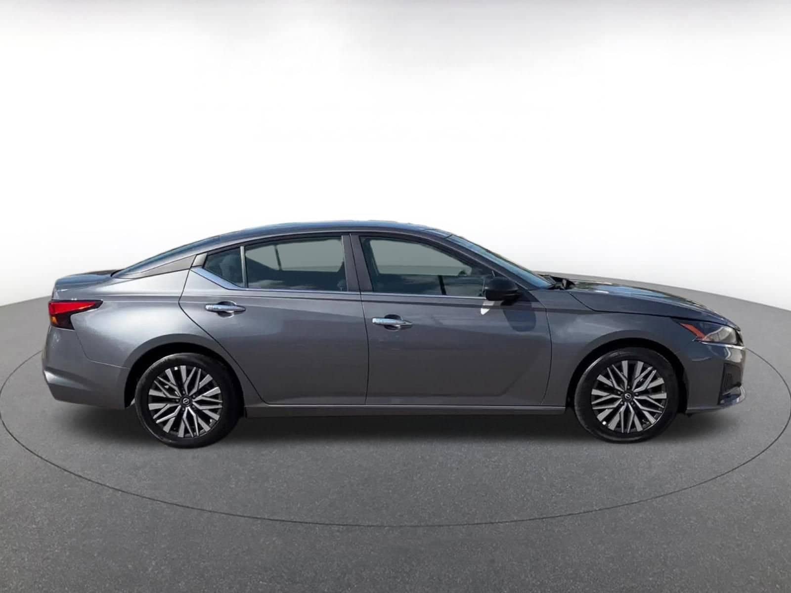 Thumbnail: 2025 Nissan Altima - 16