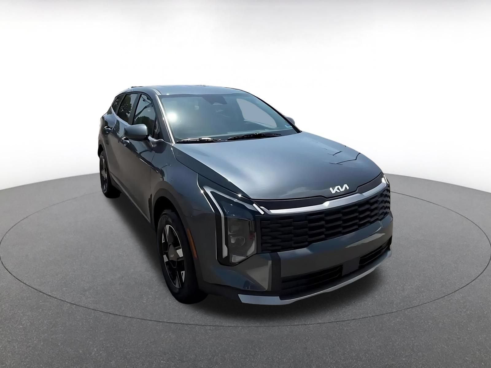 Thumbnail: 2026 Kia Sportage - 3