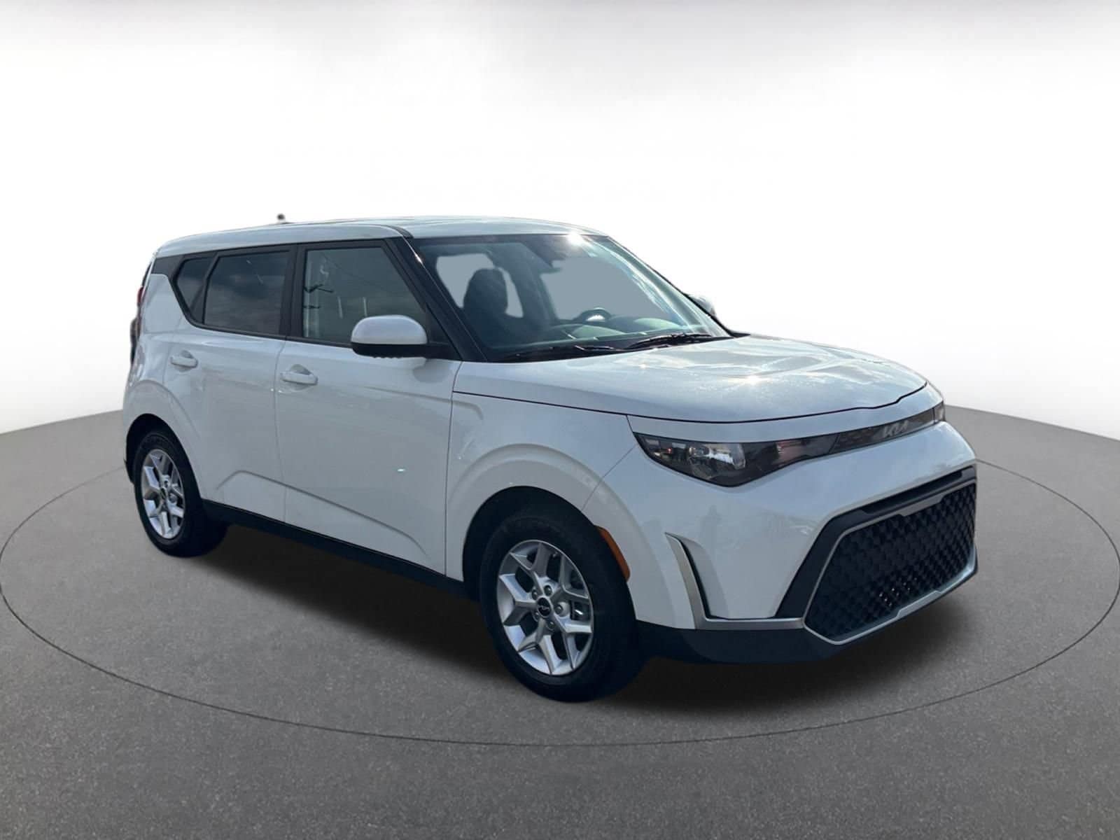 Thumbnail: 2023 Kia Soul - 1