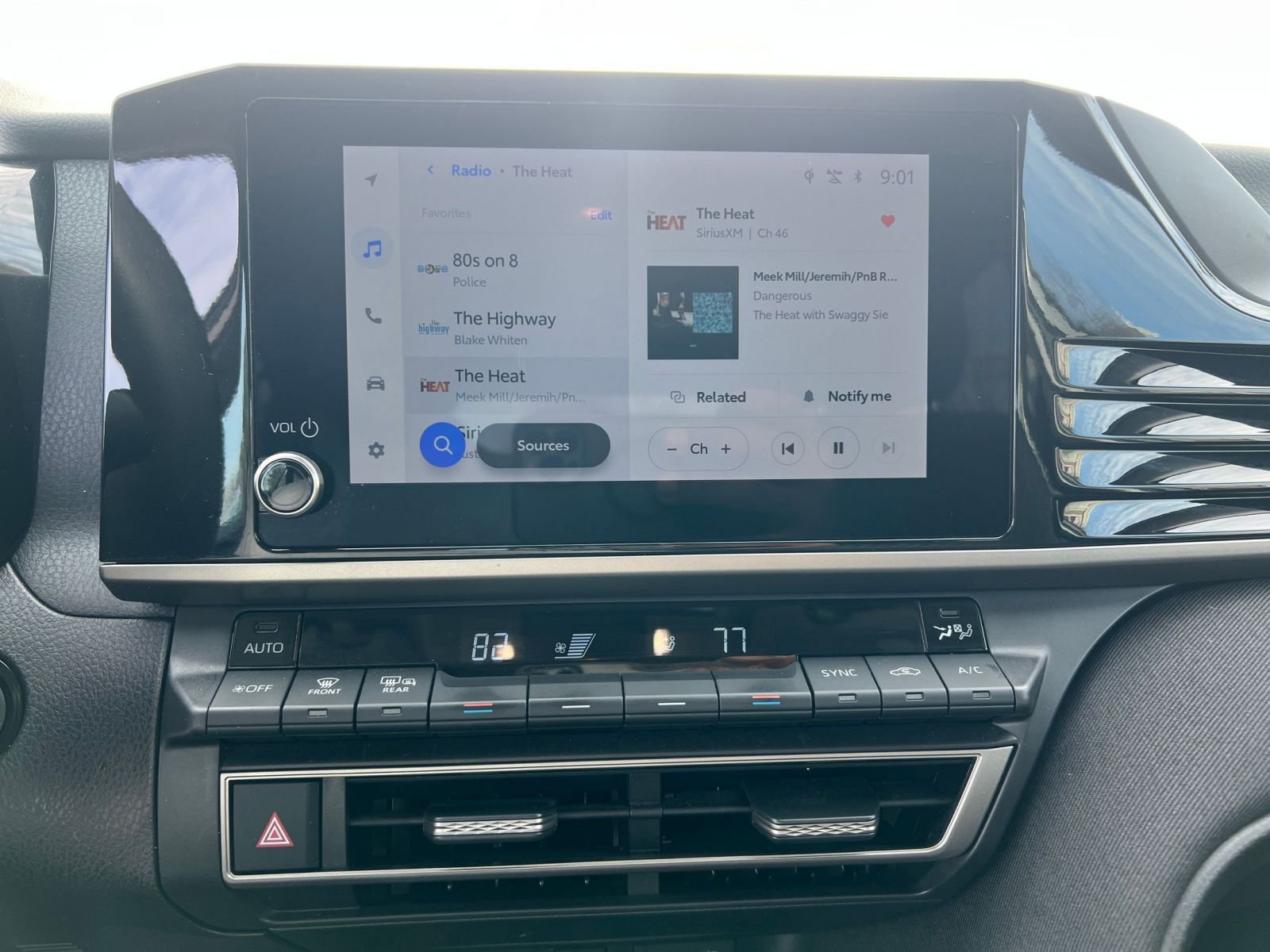 Thumbnail: 2025 Toyota Camry - 18