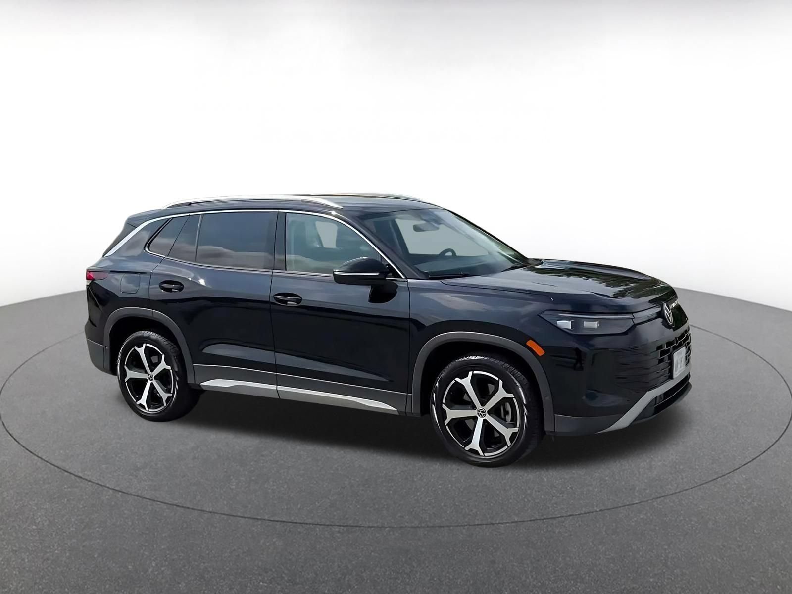 Thumbnail: 2026 Volkswagen Tiguan - 2