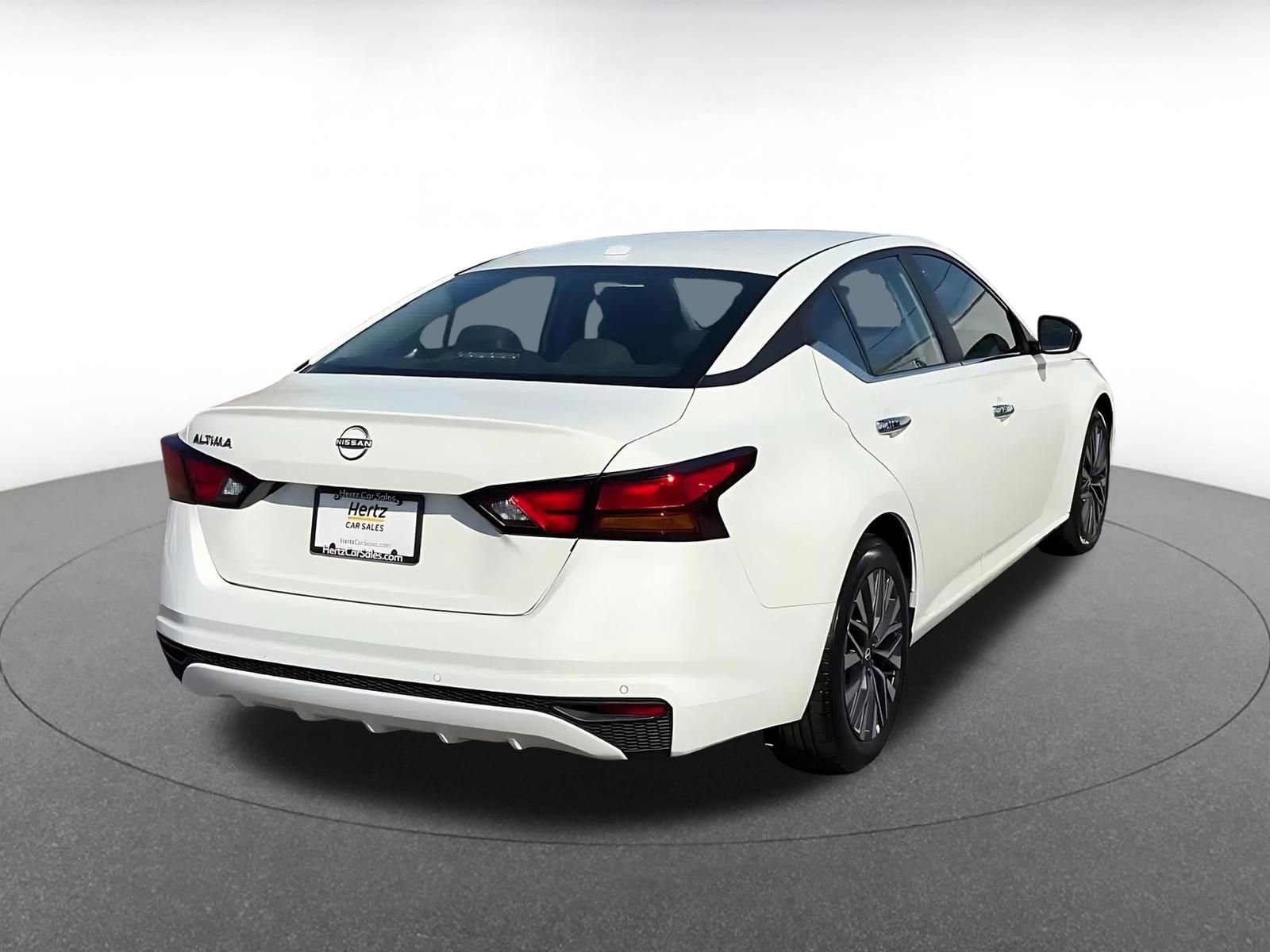 Thumbnail: 2025 Nissan Altima - 14