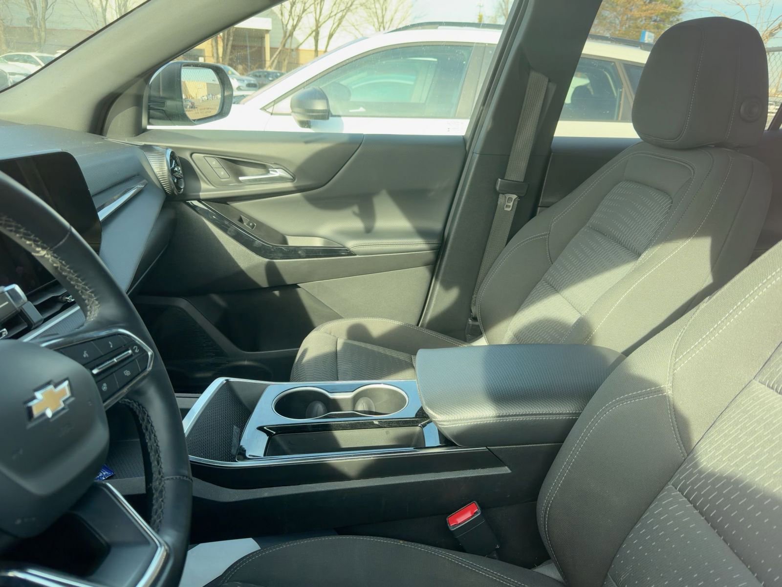 Thumbnail: 2025 Chevrolet Equinox - 6