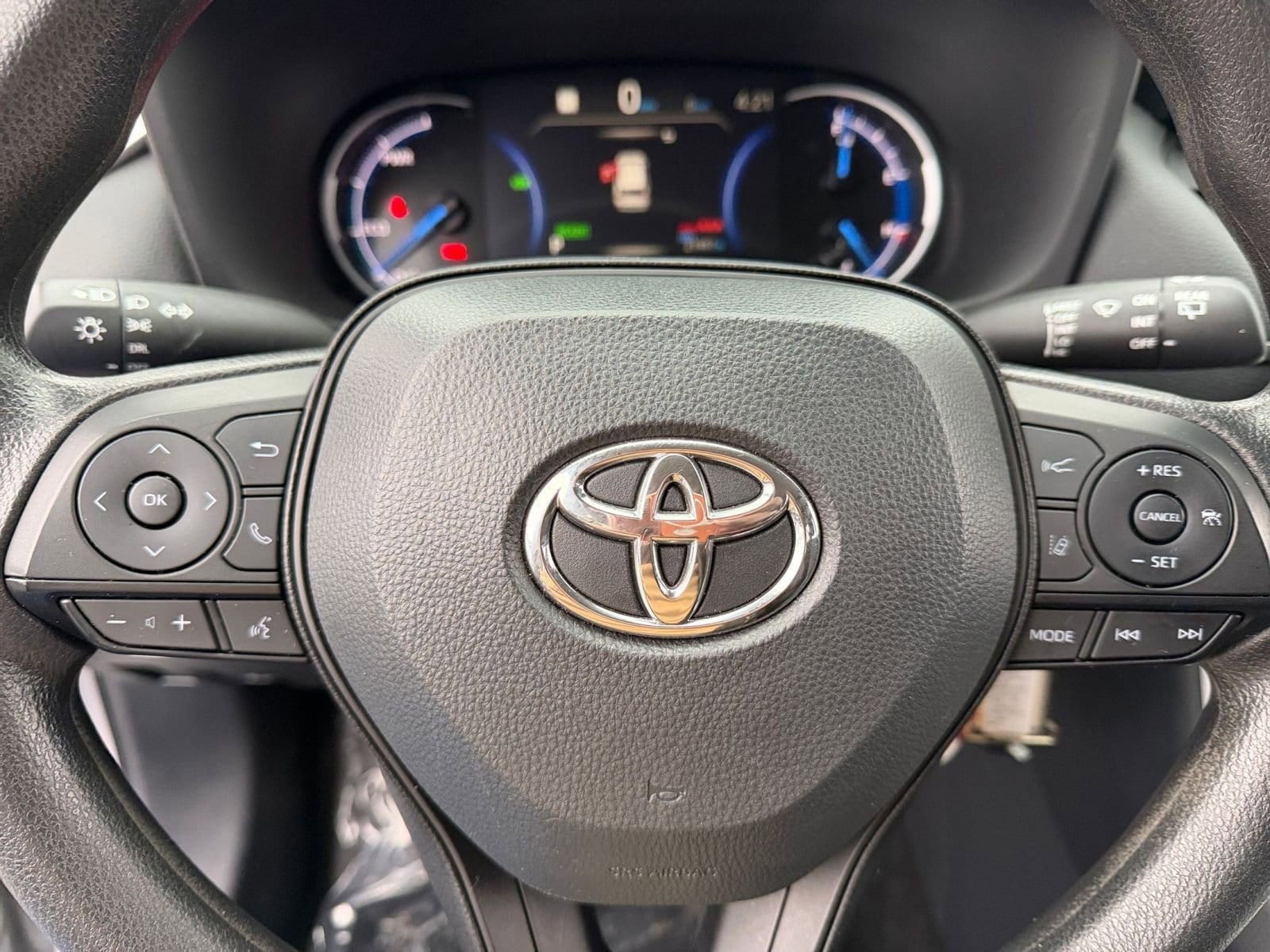 Thumbnail: 2025 Toyota RAV4 - 27