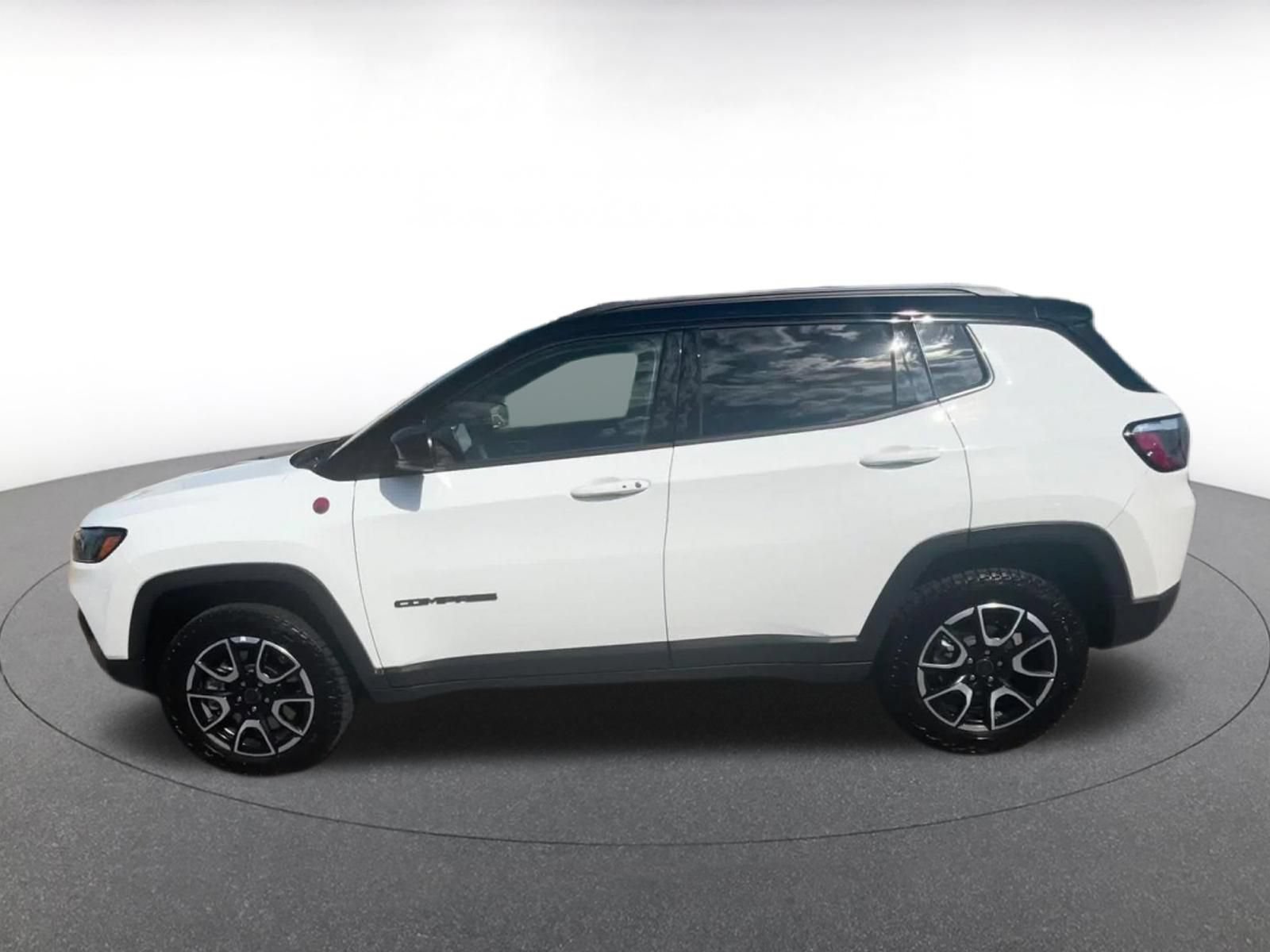 Thumbnail: 2025 Jeep Compass - 8