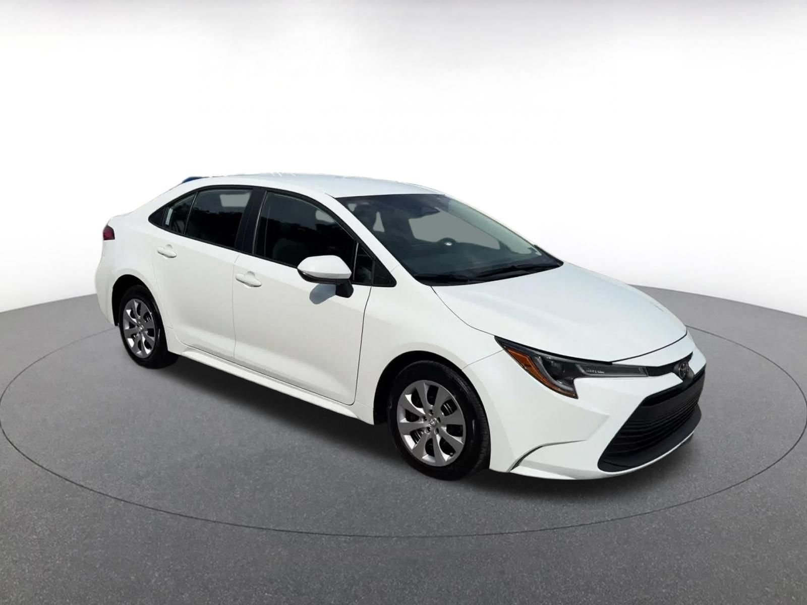 Thumbnail: 2025 Toyota Corolla - 2