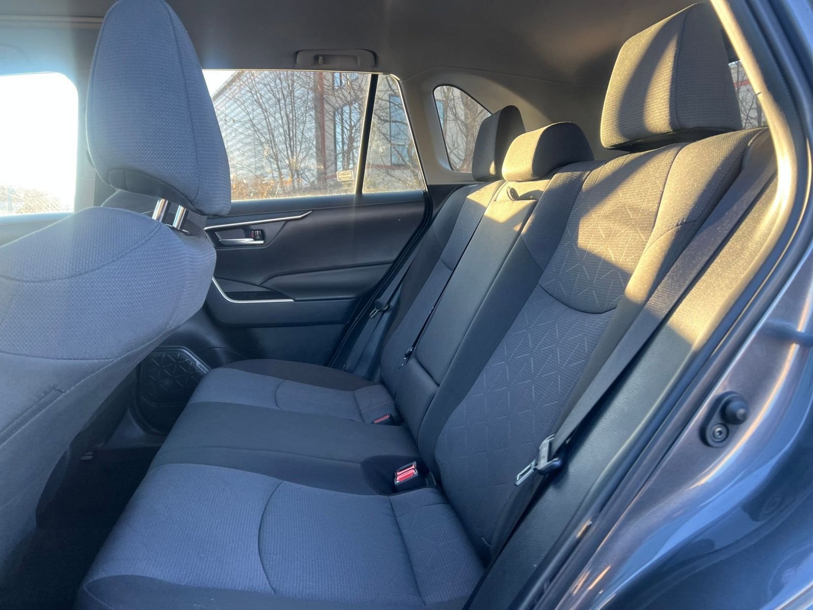 Thumbnail: 2025 Toyota RAV4 - 27