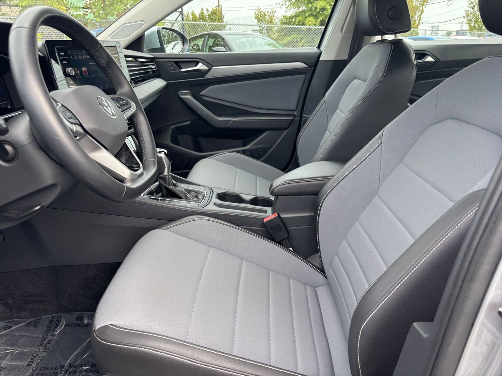 Thumbnail: 2025 Volkswagen Jetta - 25