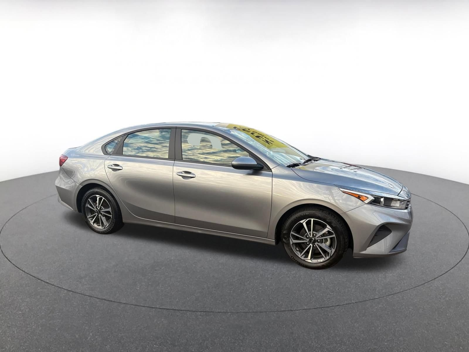 Thumbnail: 2024 Kia Forte - 1