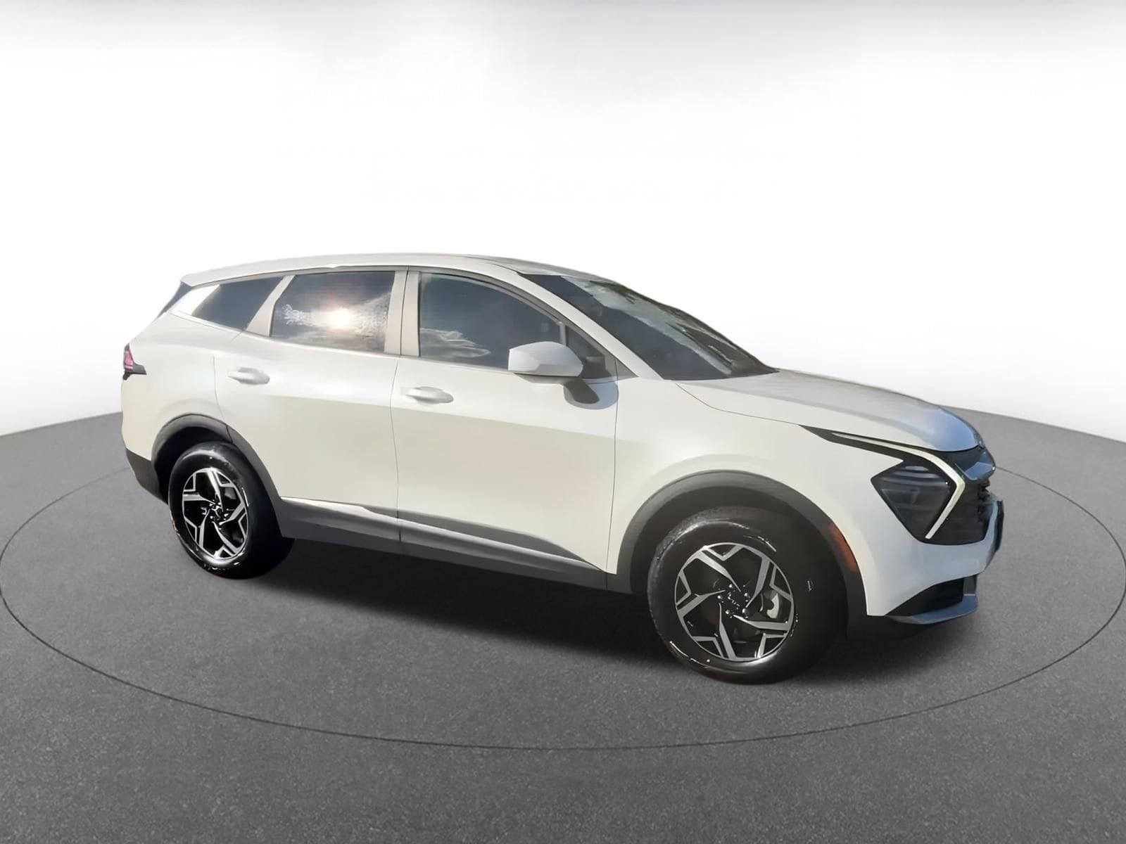 Thumbnail: 2024 Kia Sportage - 2