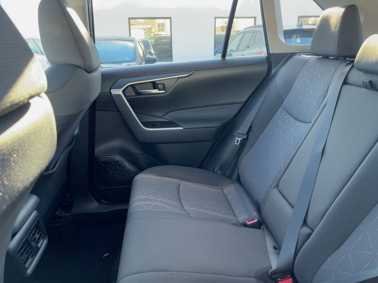 Thumbnail: 2025 Toyota RAV4 - 8