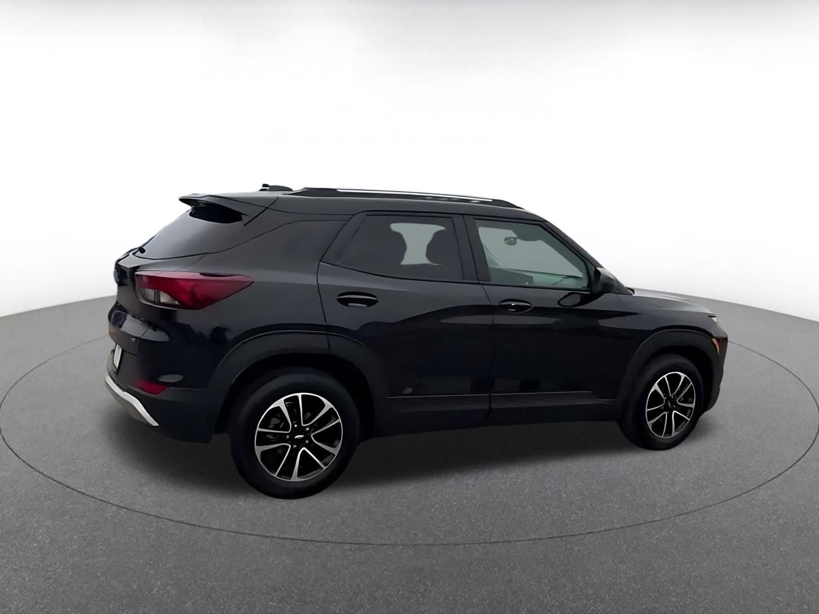 Thumbnail: 2025 Chevrolet TrailBlazer - 15