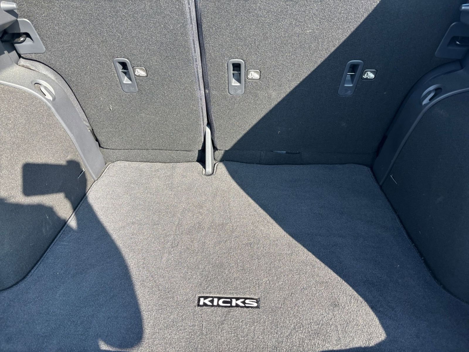 2024 Nissan Kicks SV 29