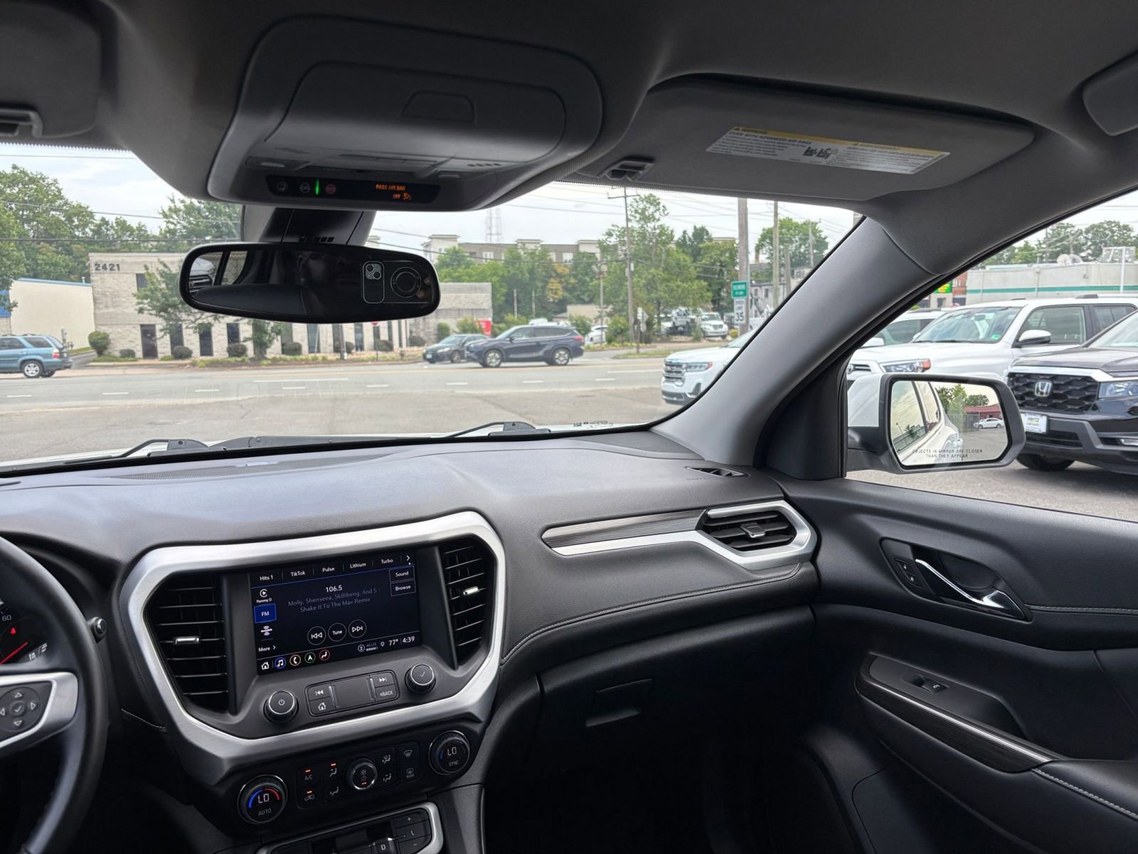 Thumbnail: 2023 GMC Acadia - 35