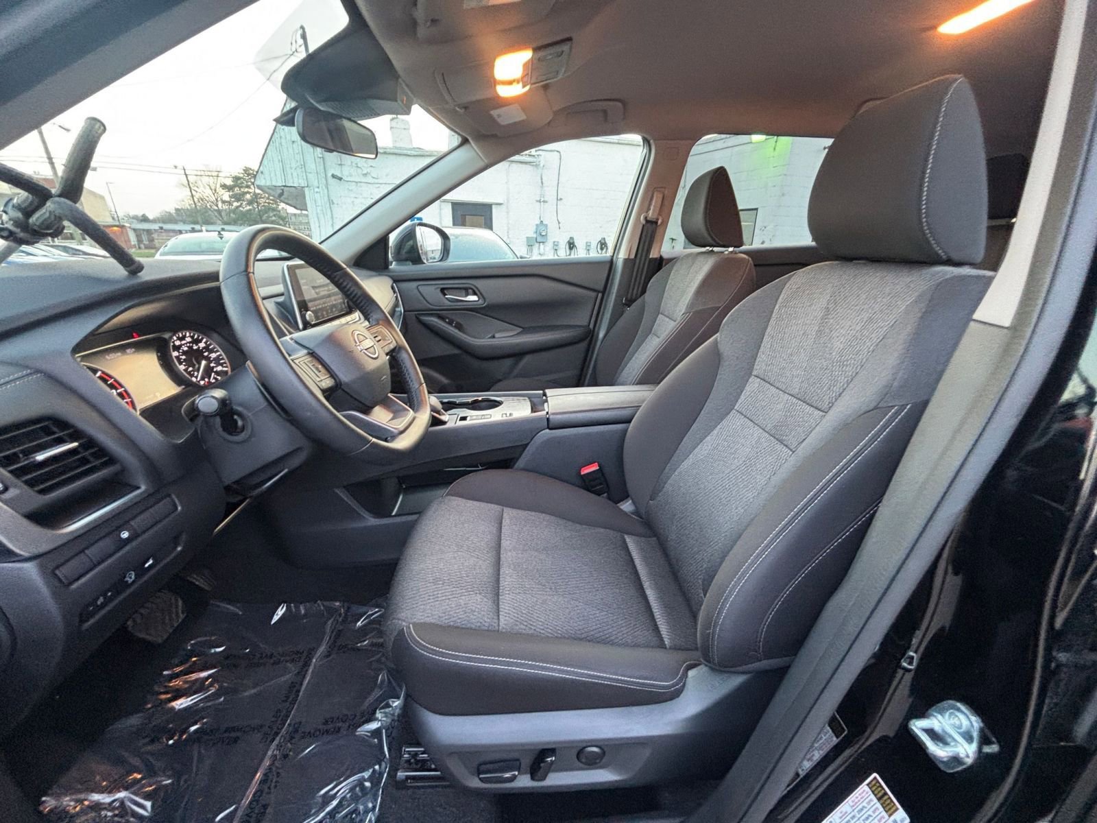 Thumbnail: 2025 Nissan Rogue - 29