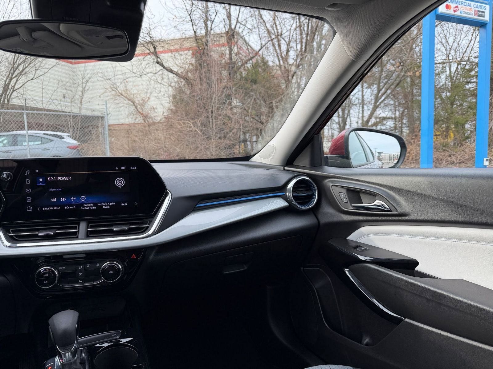 Thumbnail: 2025 Chevrolet Trax - 33