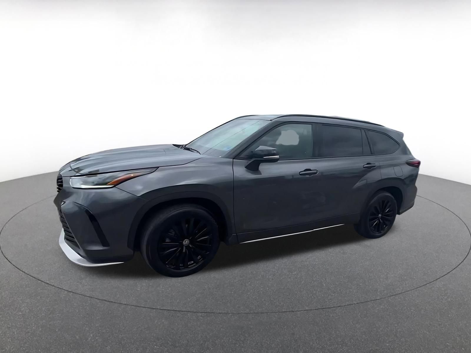 Thumbnail: 2025 Toyota Highlander - 8