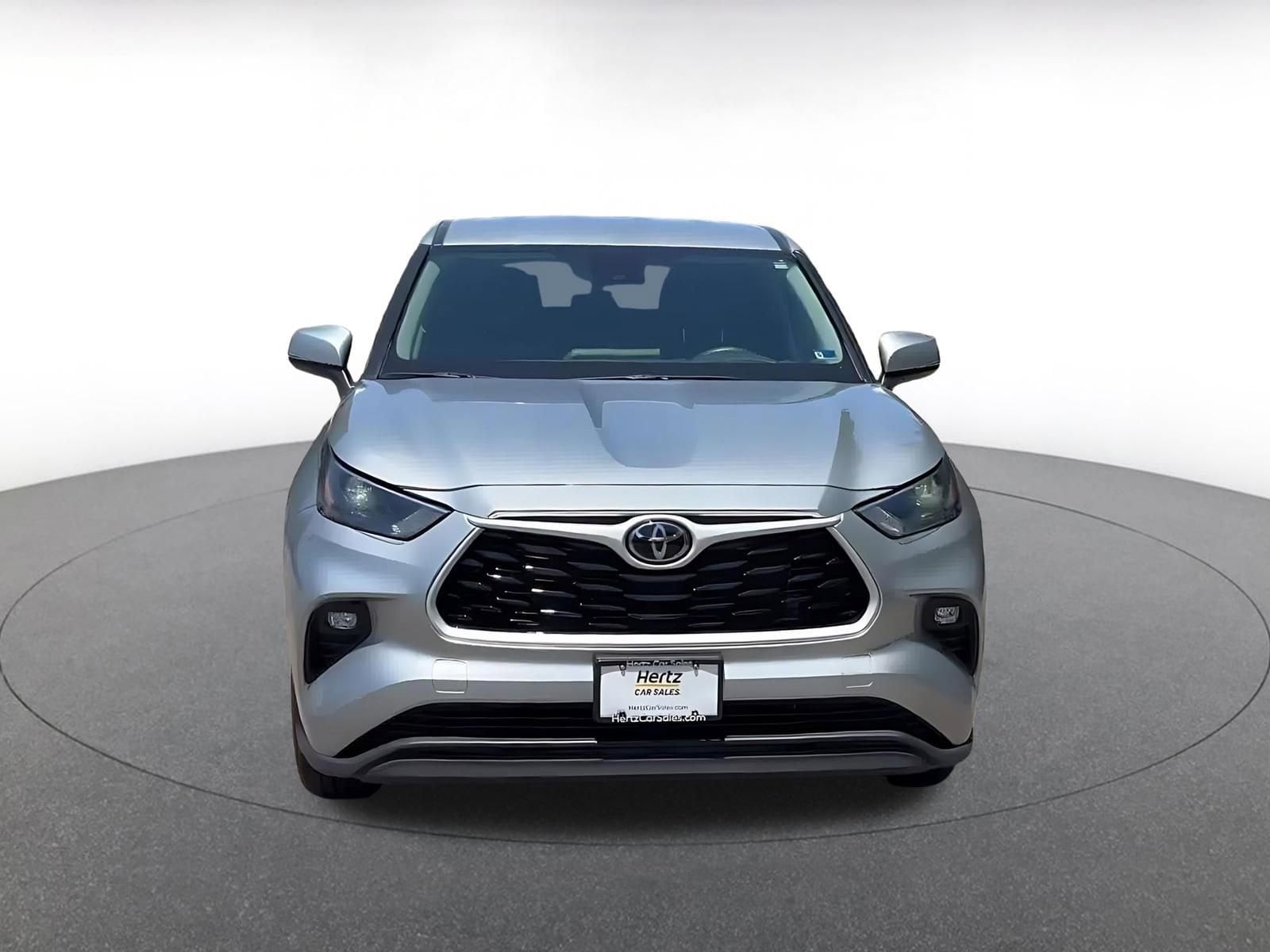 Thumbnail: 2025 Toyota Highlander - 4