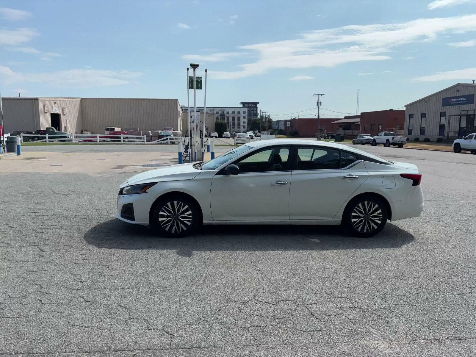 Thumbnail: 2025 Nissan Altima - 8