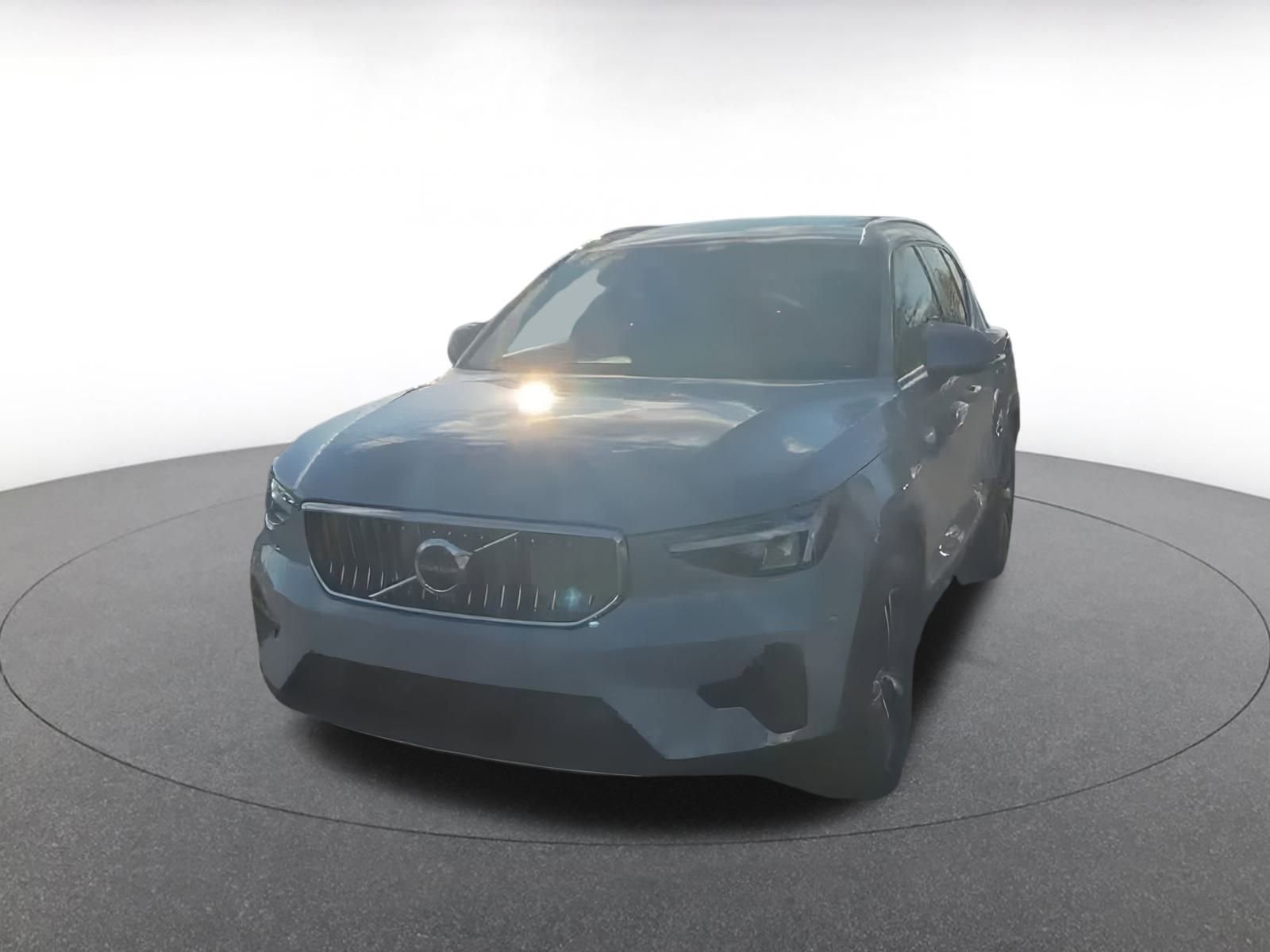 Thumbnail: 2024 Volvo XC40 - 7