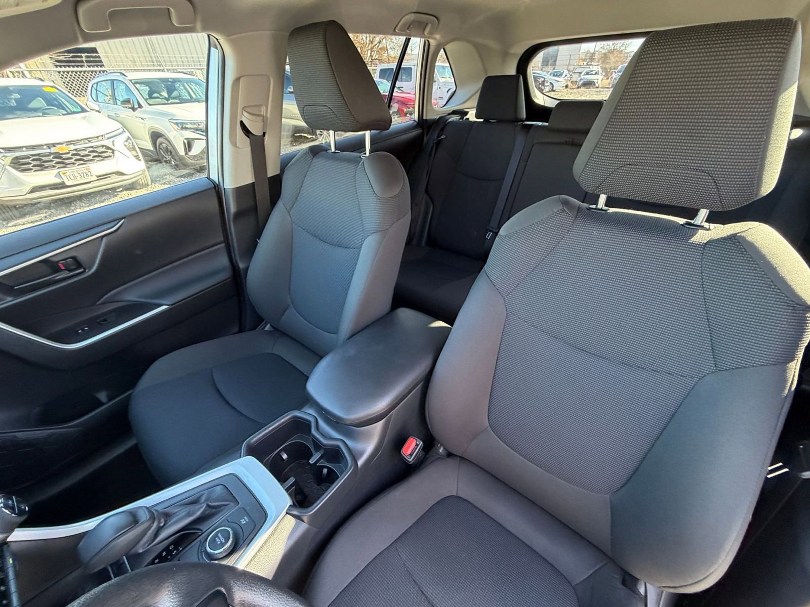 Thumbnail: 2025 Toyota RAV4 - 35