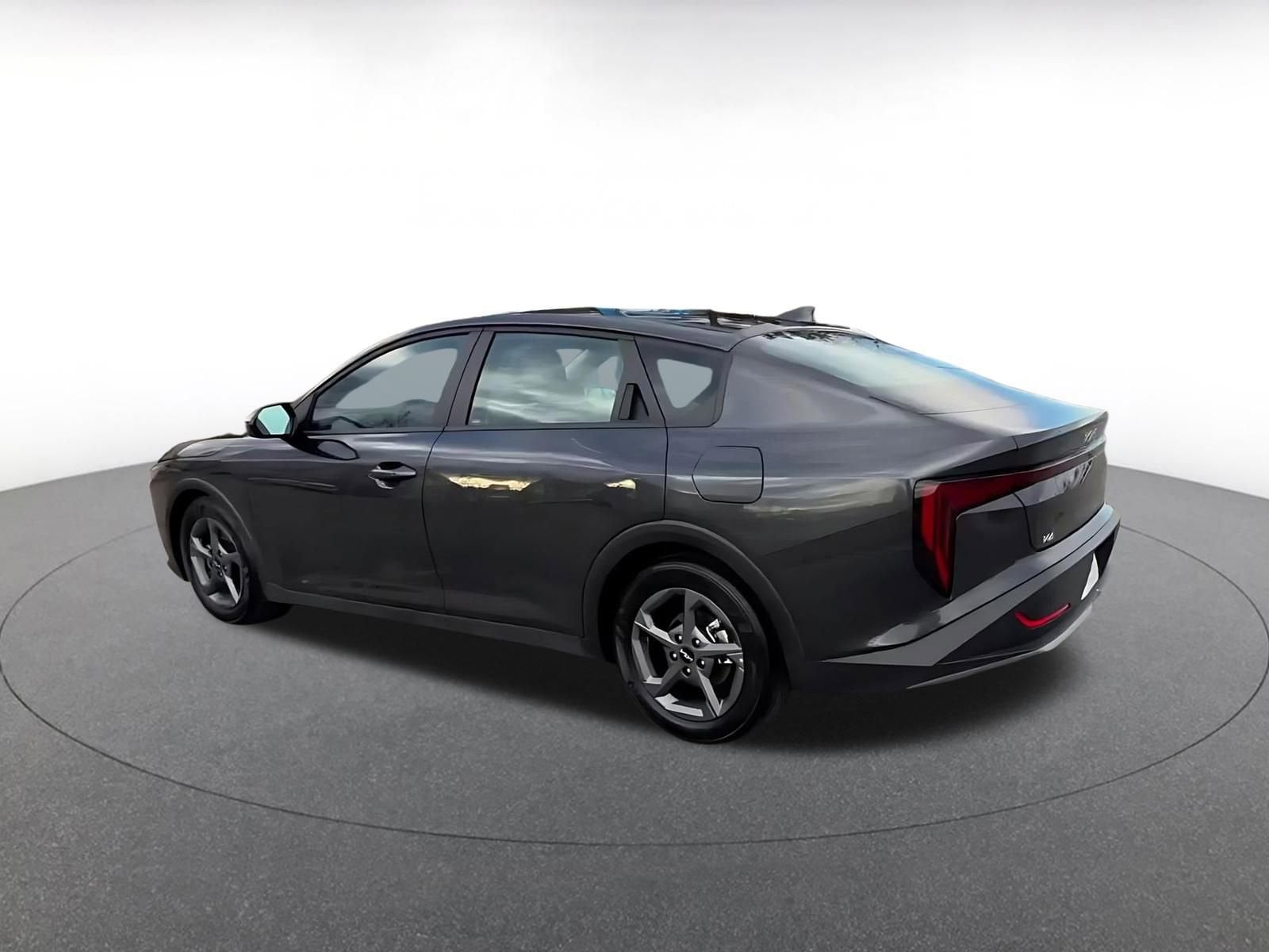 Thumbnail: 2025 Kia K4 - 10