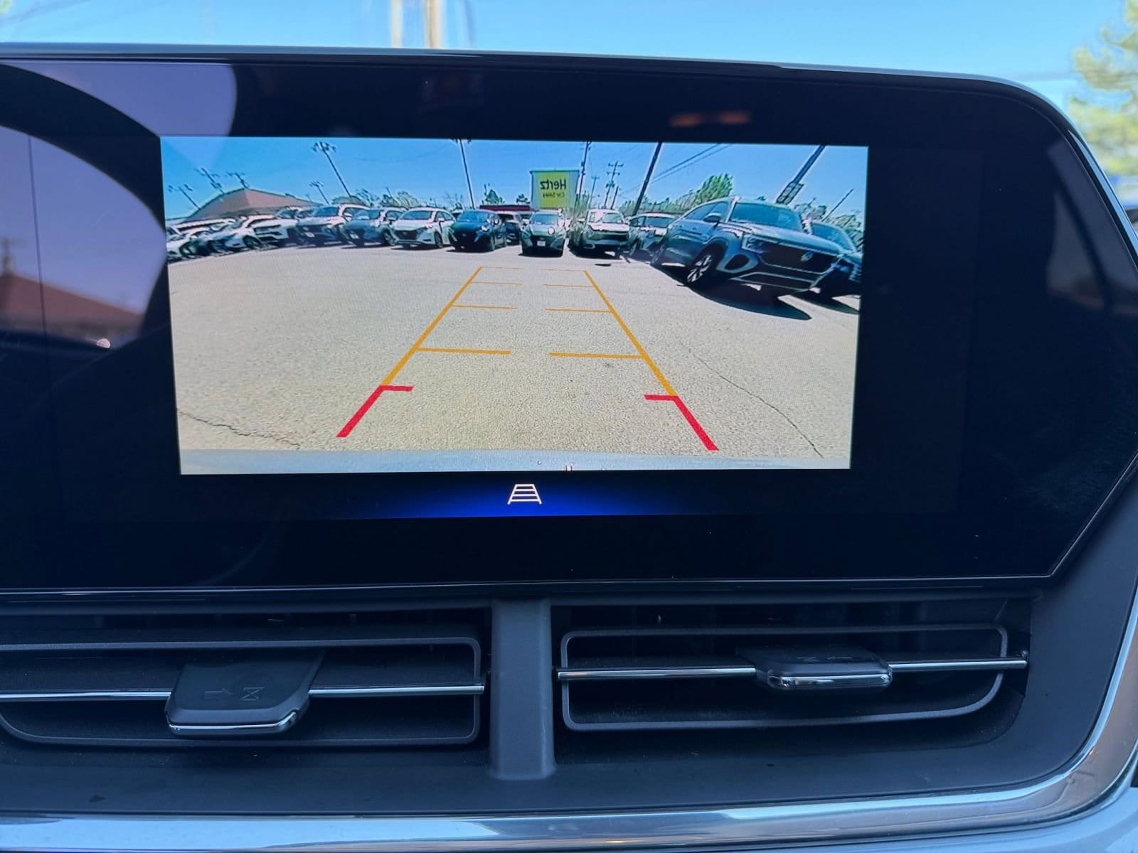 Thumbnail: 2025 Chevrolet Trax - 22