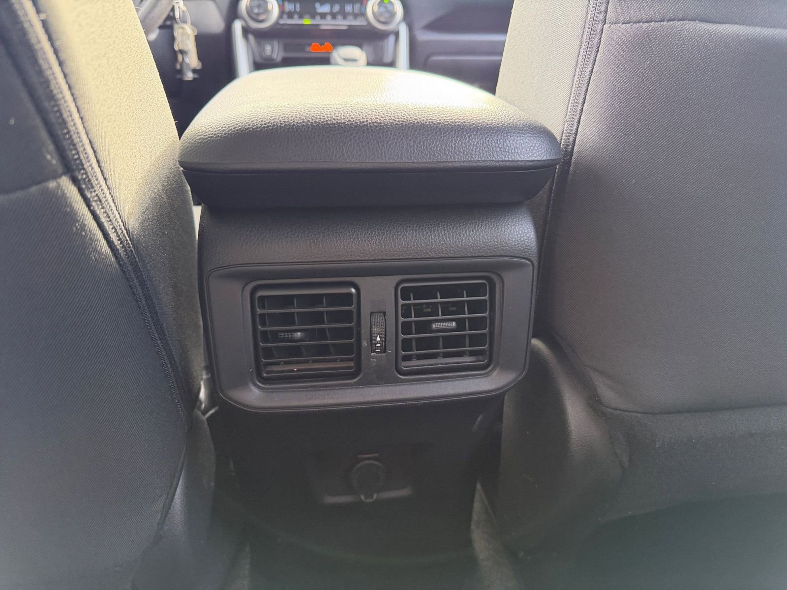 Thumbnail: 2025 Toyota RAV4 - 23