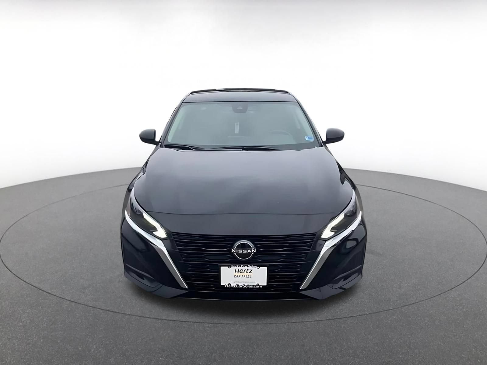 Thumbnail: 2025 Nissan Altima - 4