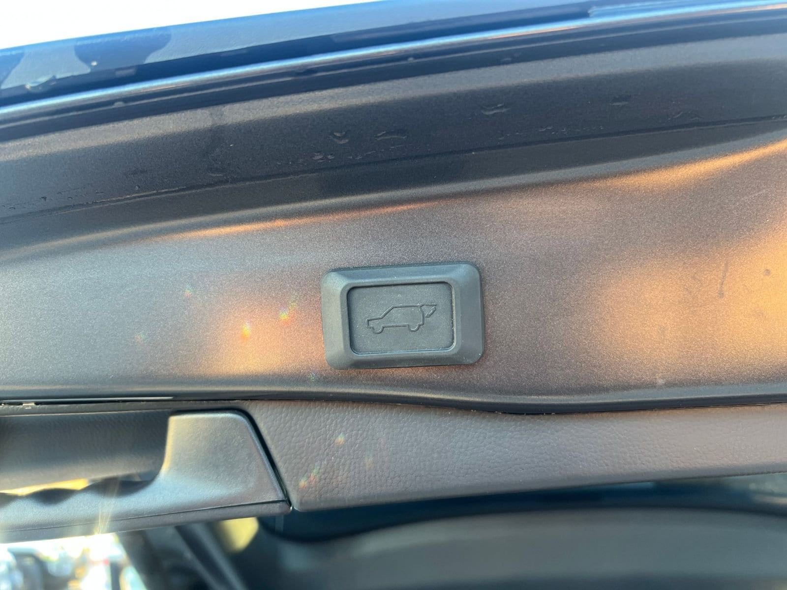 Thumbnail: 2025 Toyota RAV4 - 24